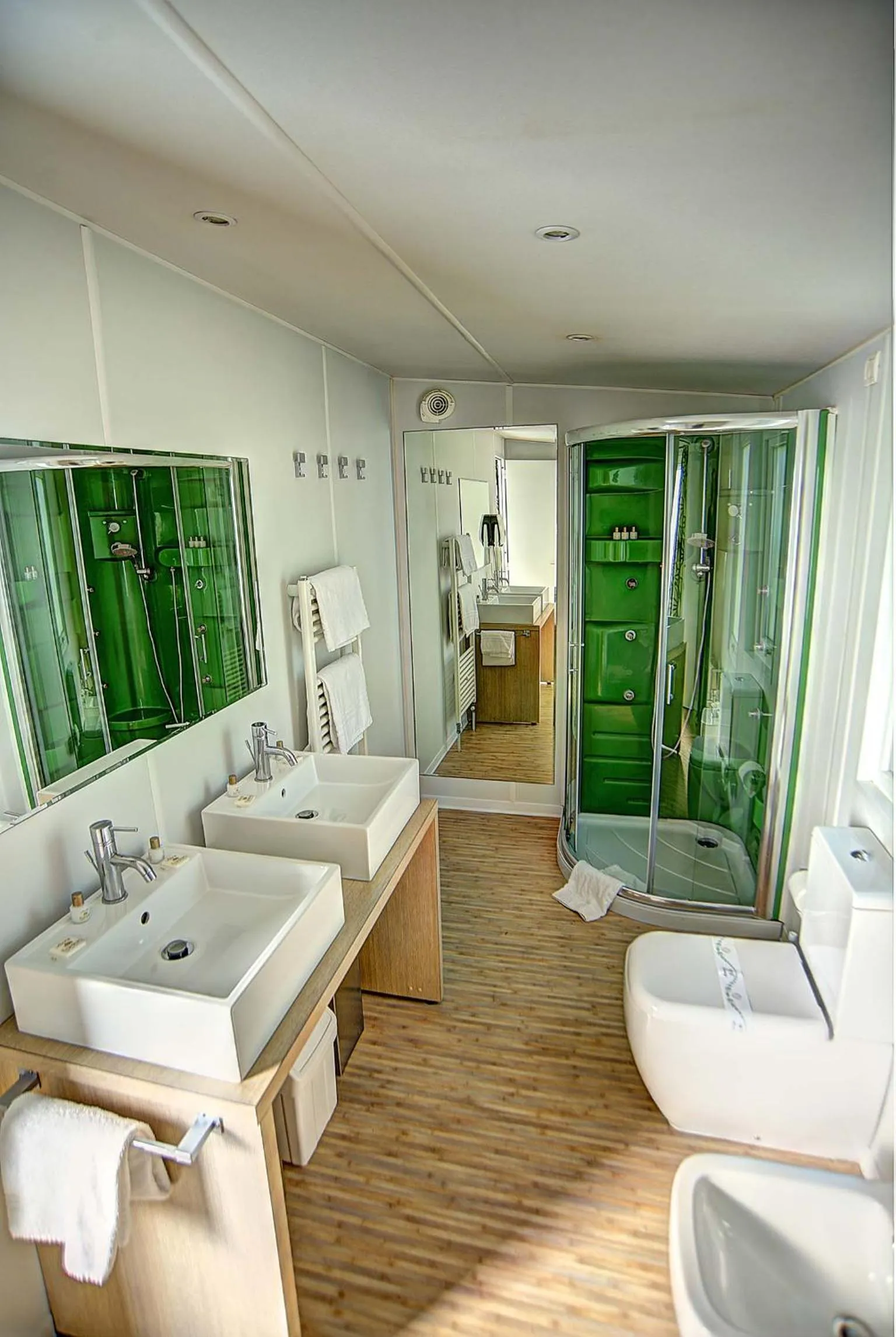 Bathroom in Flaminio Village Bungalow Park