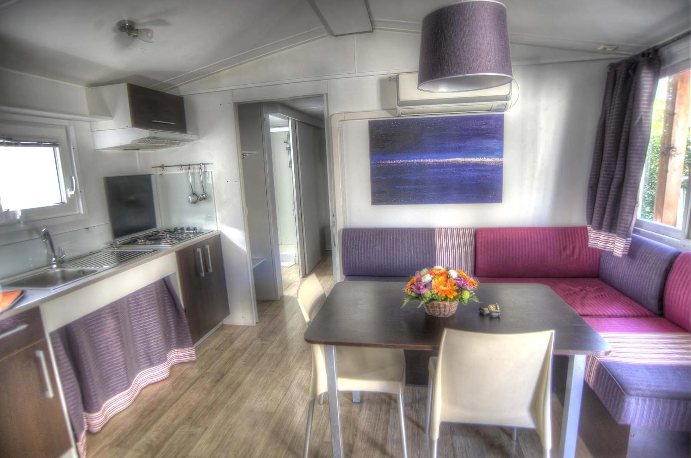 Kitchen or kitchenette in Flaminio Village Bungalow Park