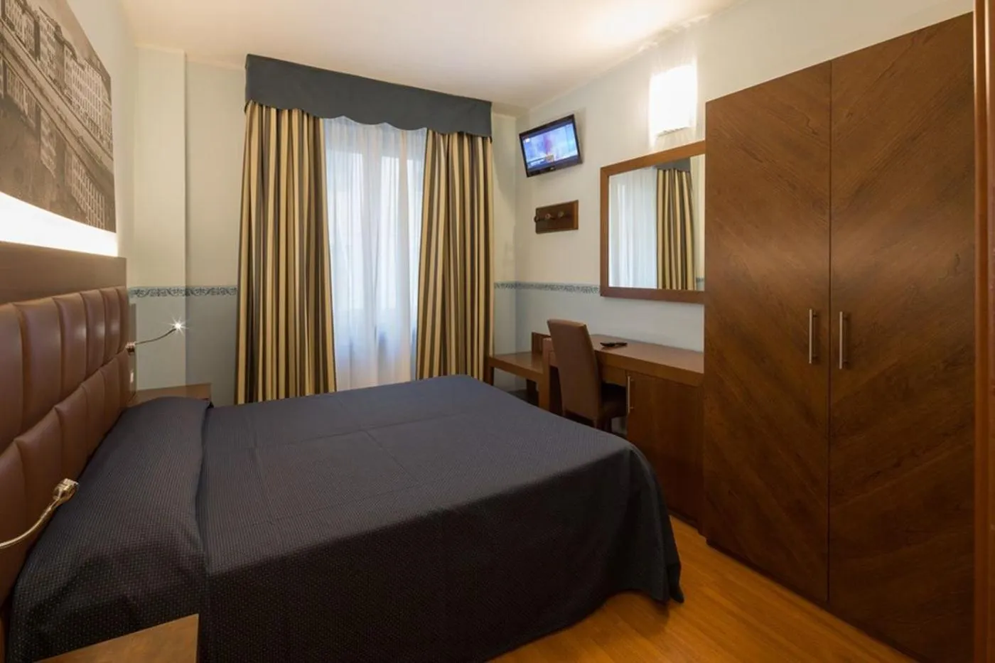 Bed in Hotel Terminus & Plaza