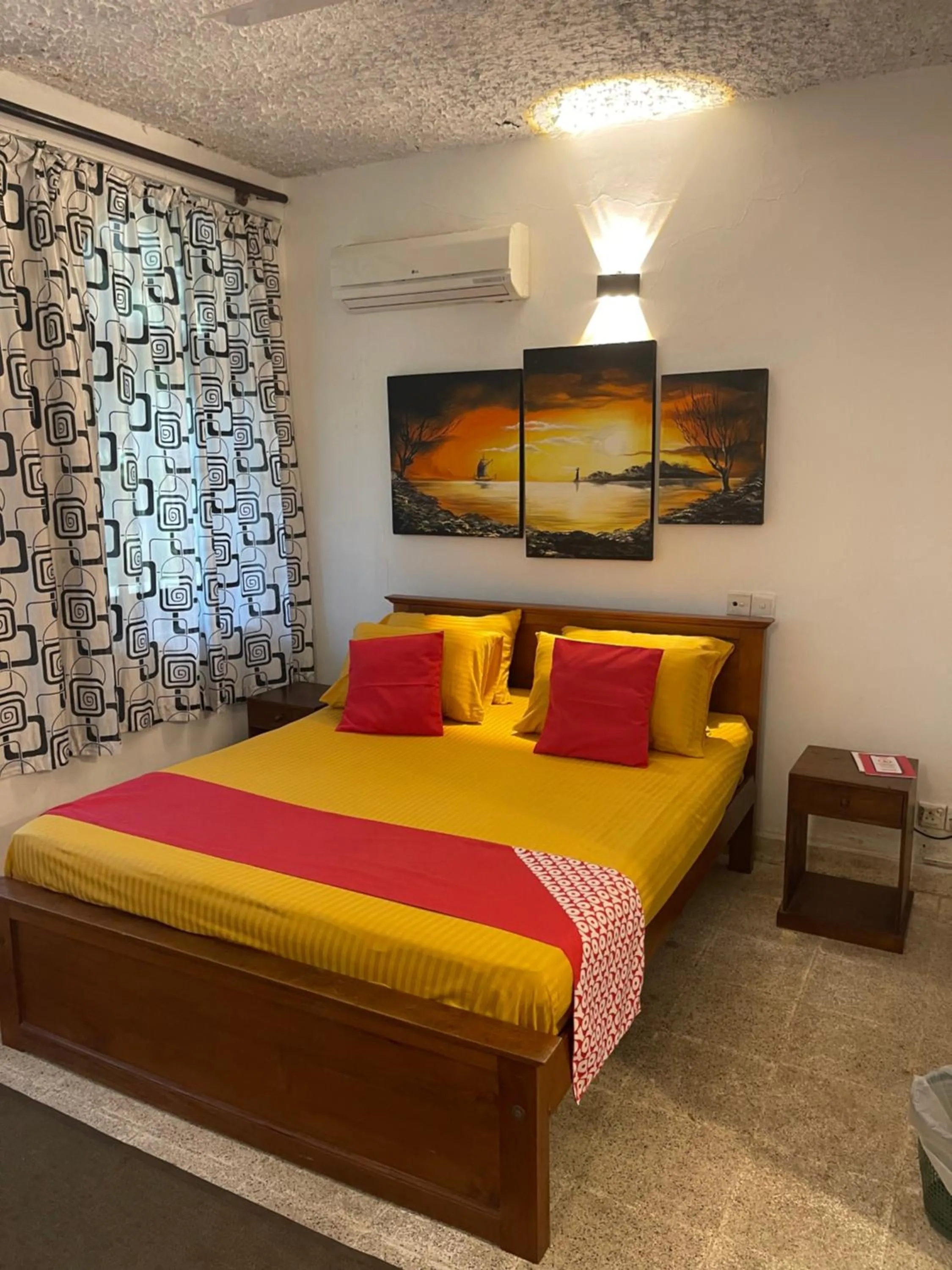 Bed in OYO 459 Barasti beach resort