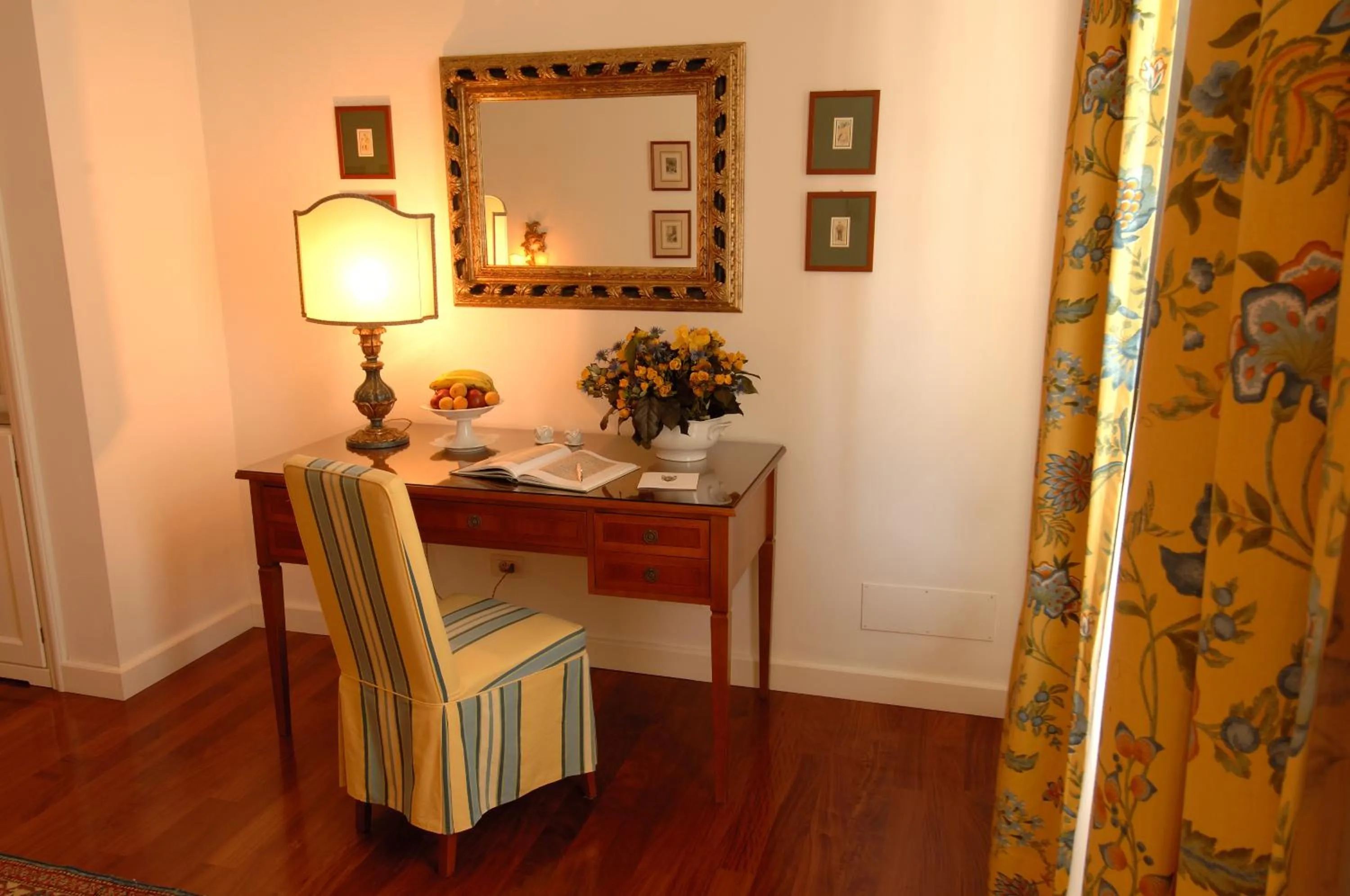 Decorative detail in Marignolle Relais & Charme - Residenza d'Epoca