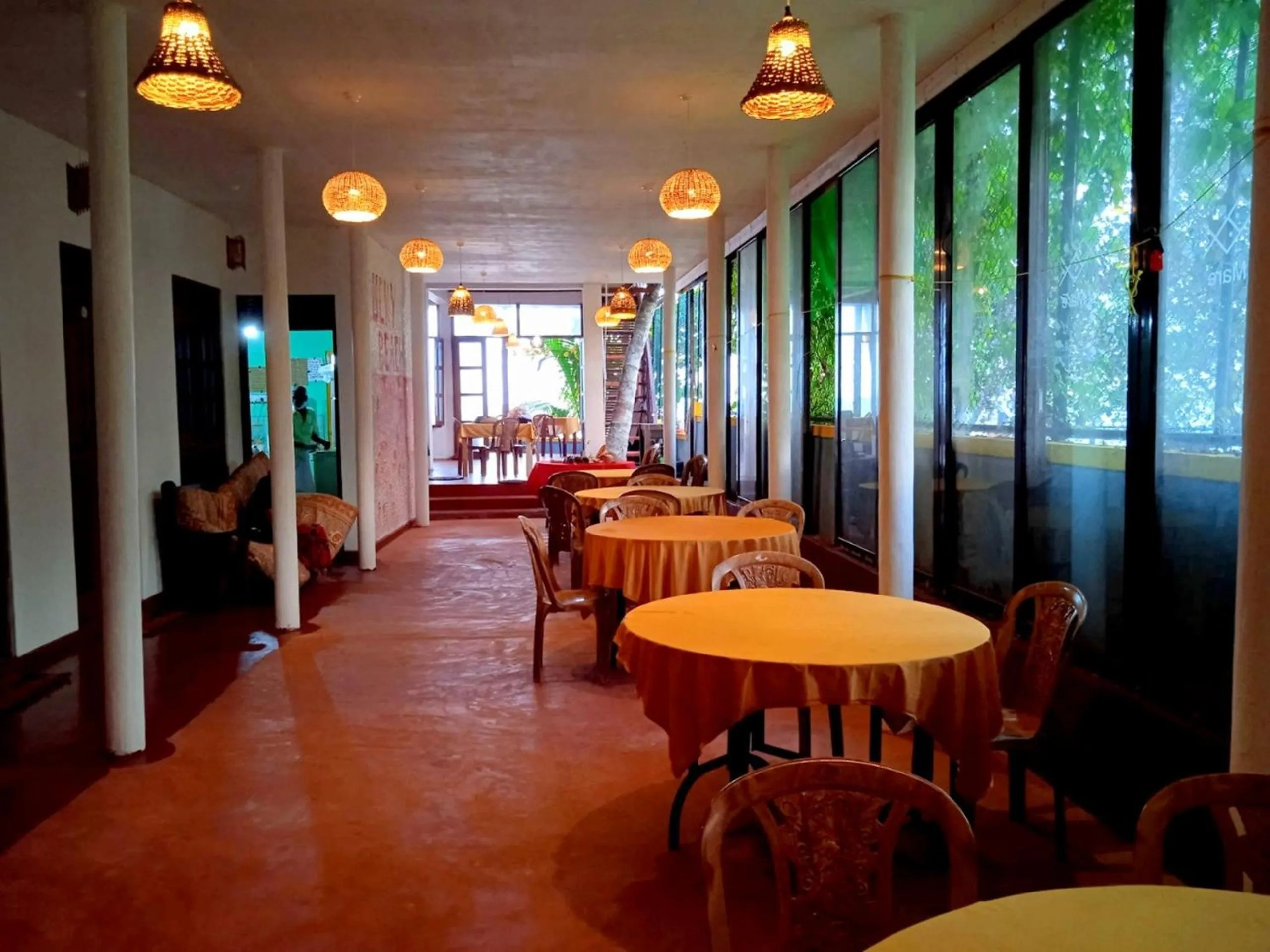 Restaurant/places to eat in Lucky Sea Beach Hotel