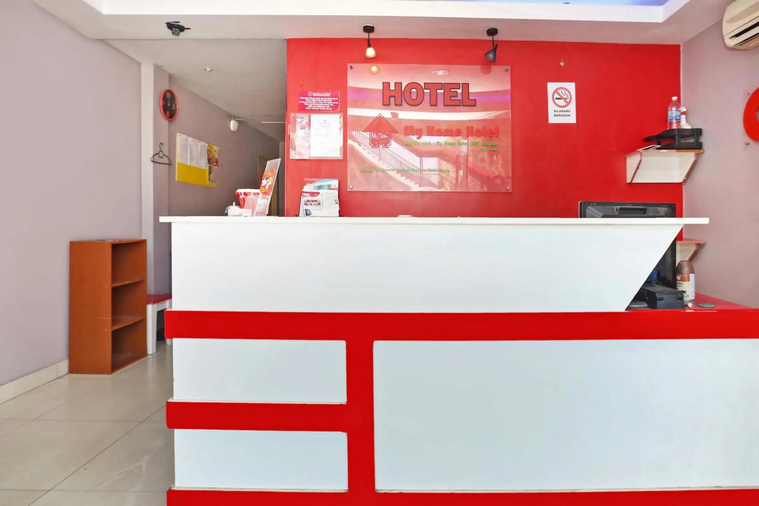 Lobby or reception in Hotel O My New Home Hotel