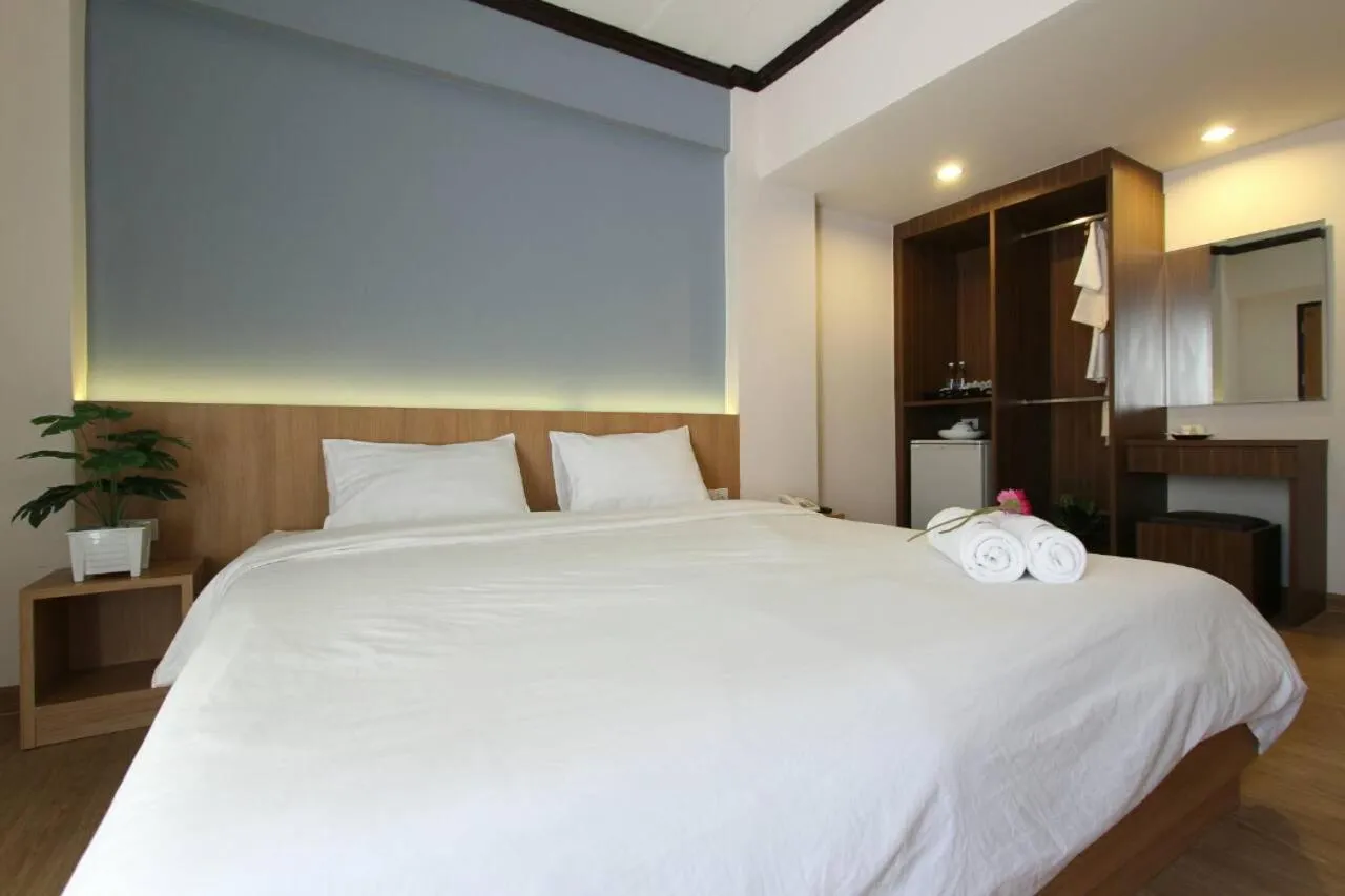 Bed in Beerapan Hotel