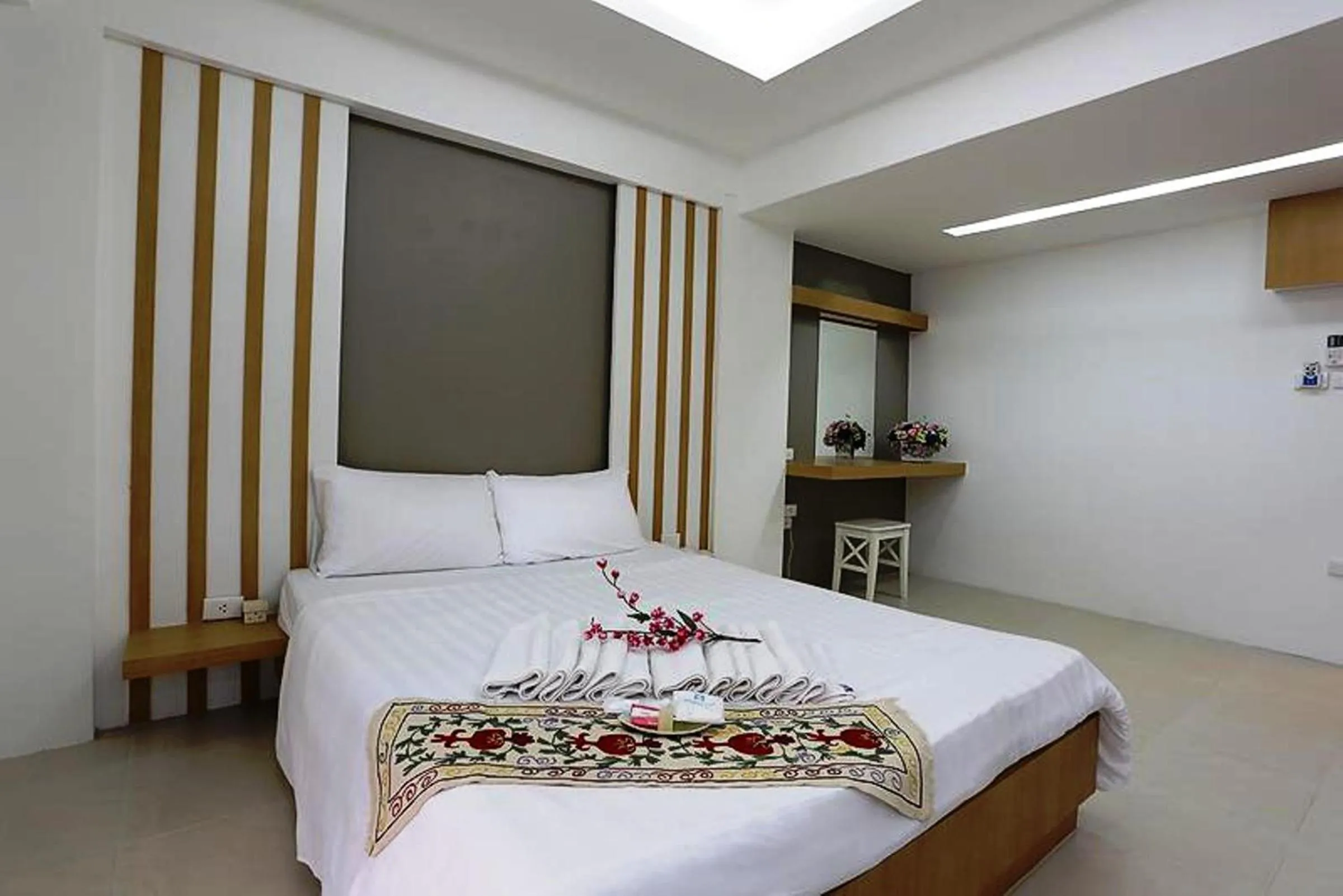 Other, Bed in Beerapan Hotel