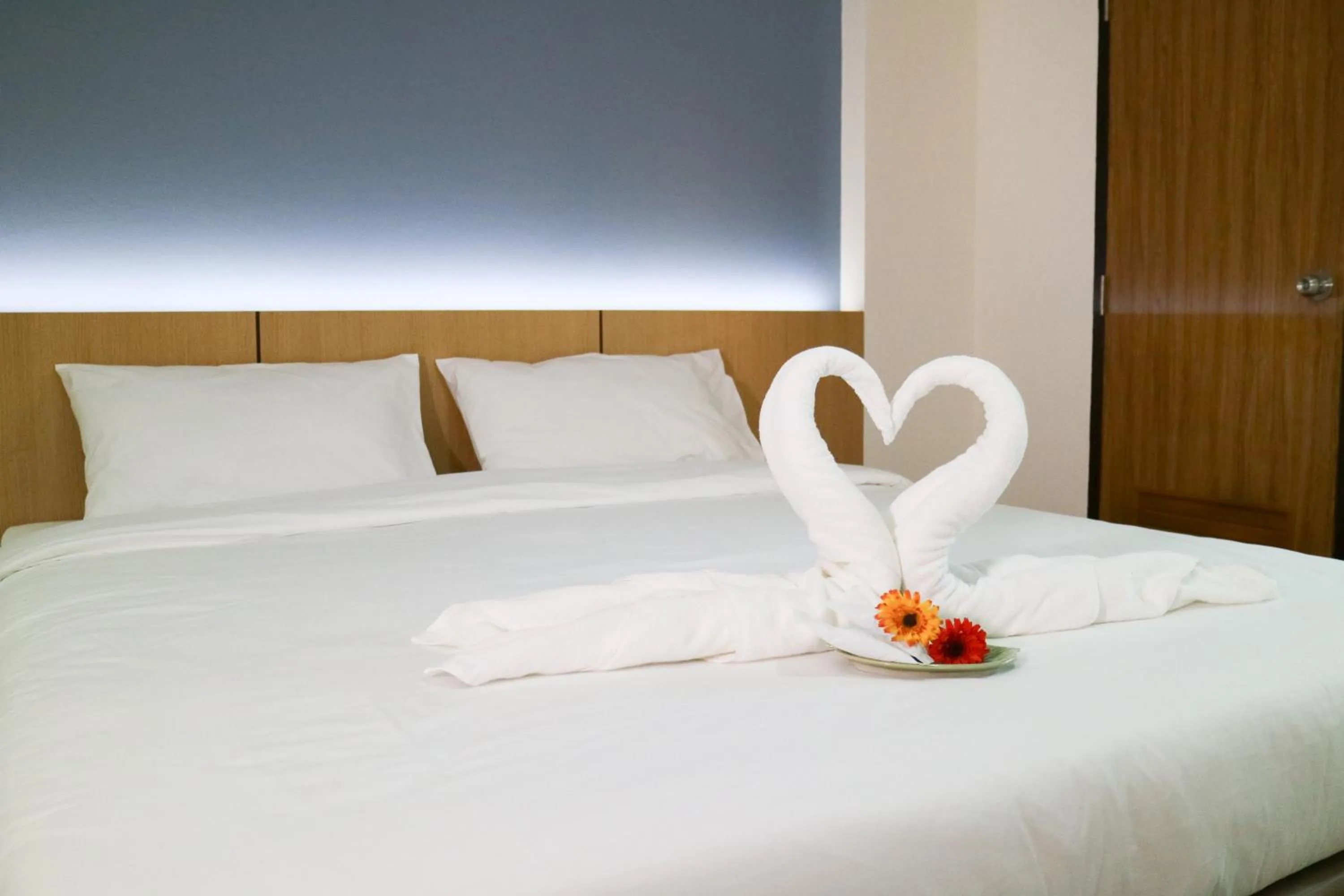 Bed in Beerapan Hotel