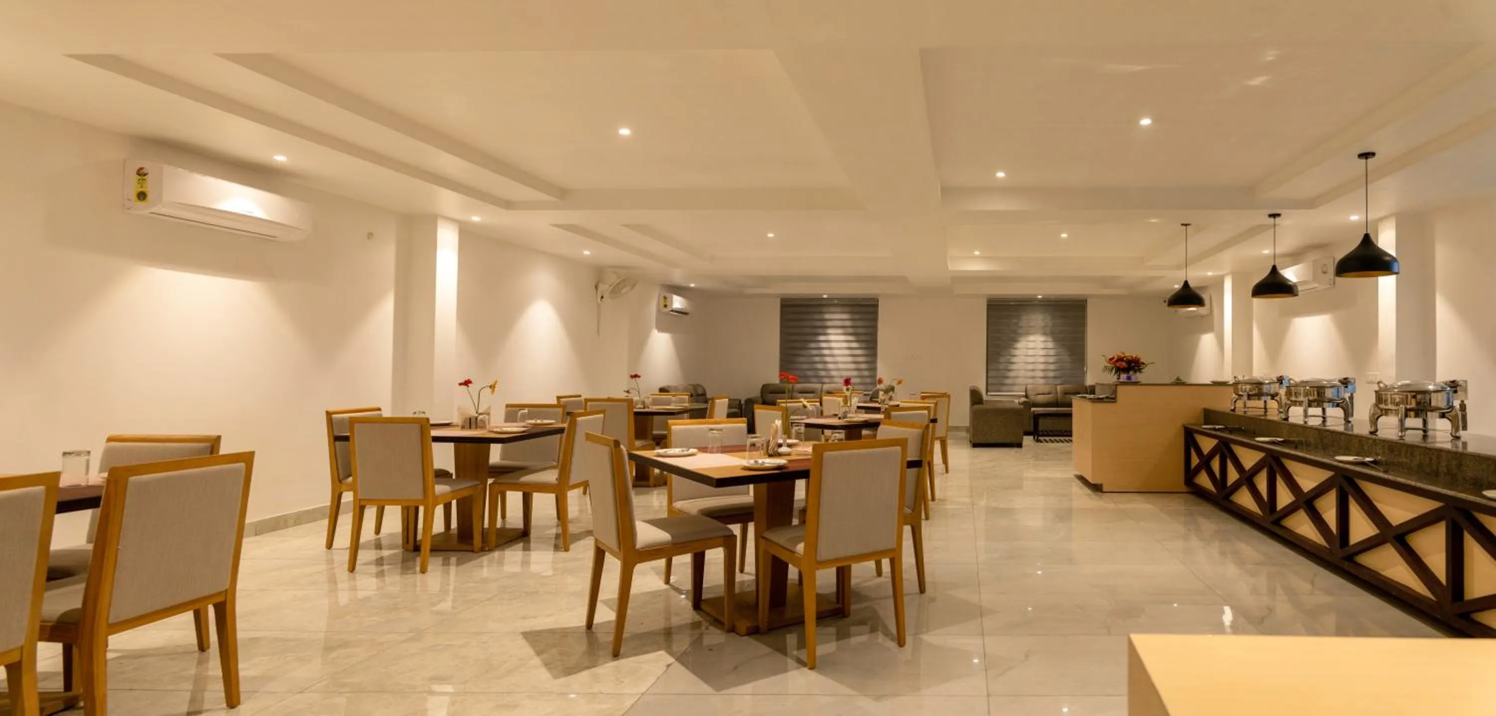 Restaurant/places to eat in Iris Lite Corbett