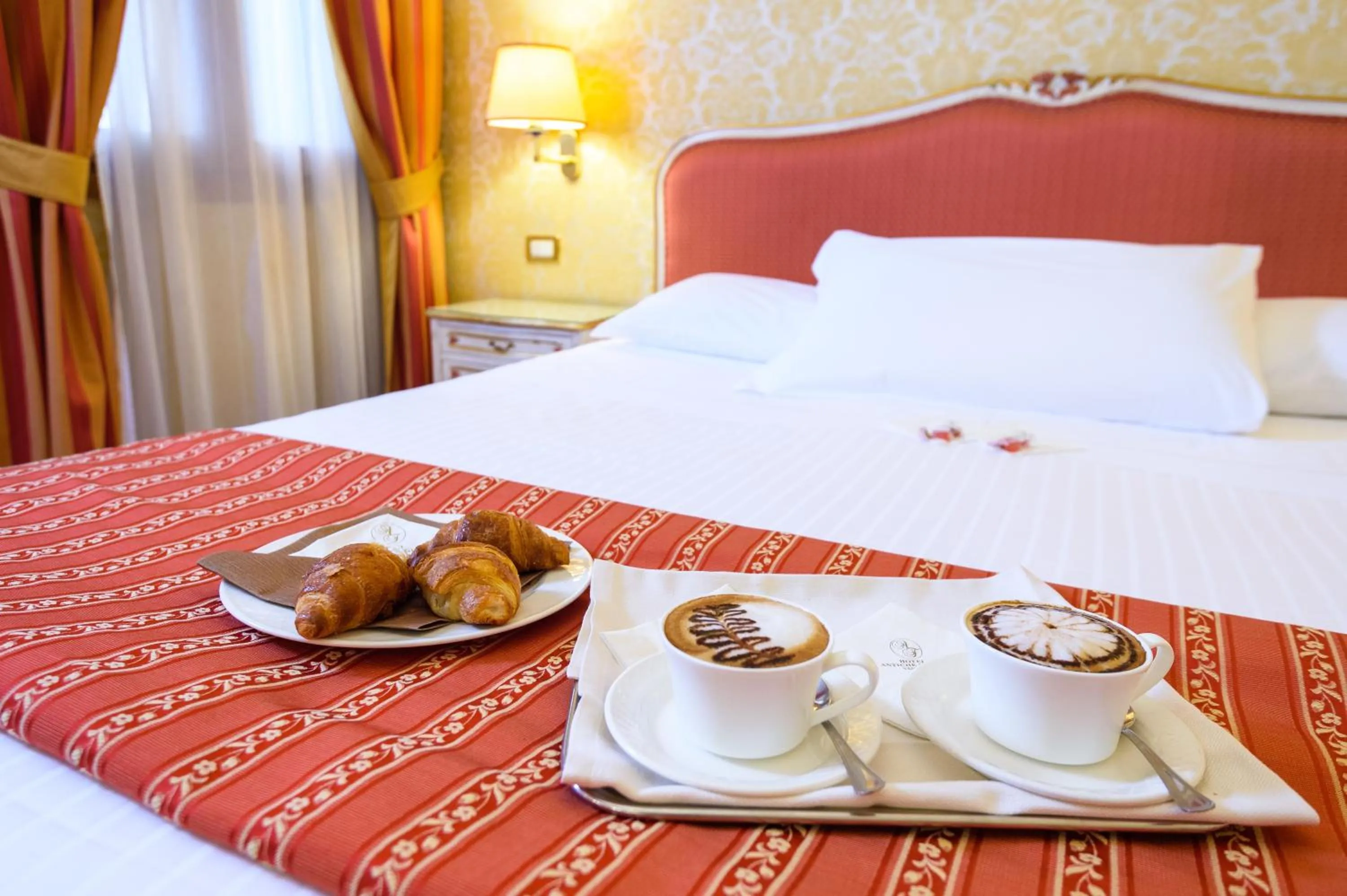 Bedroom, Bed in Hotel Antiche Figure