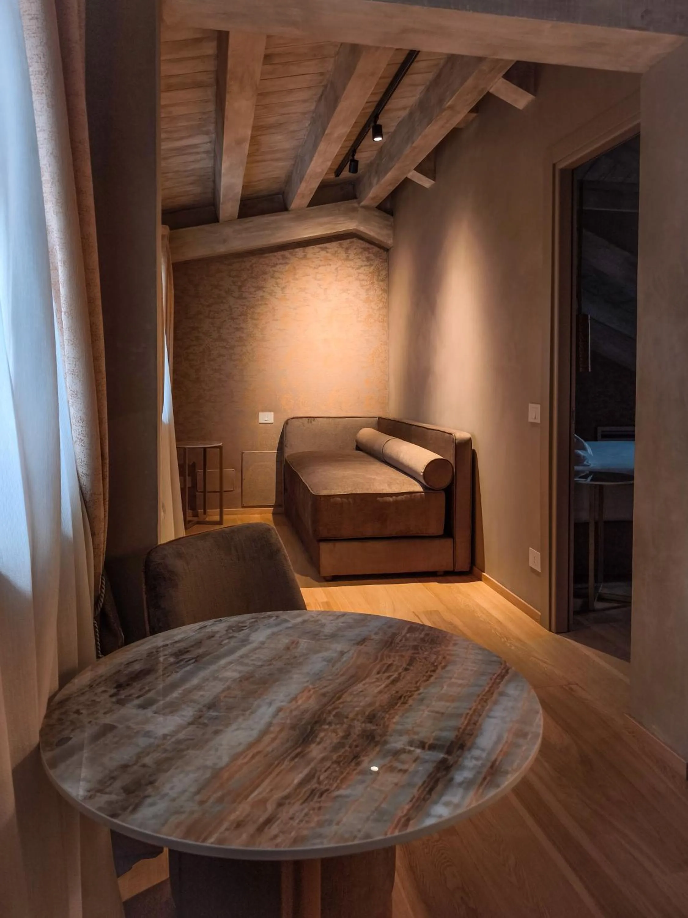 Living room, Bed in Hotel Antiche Figure