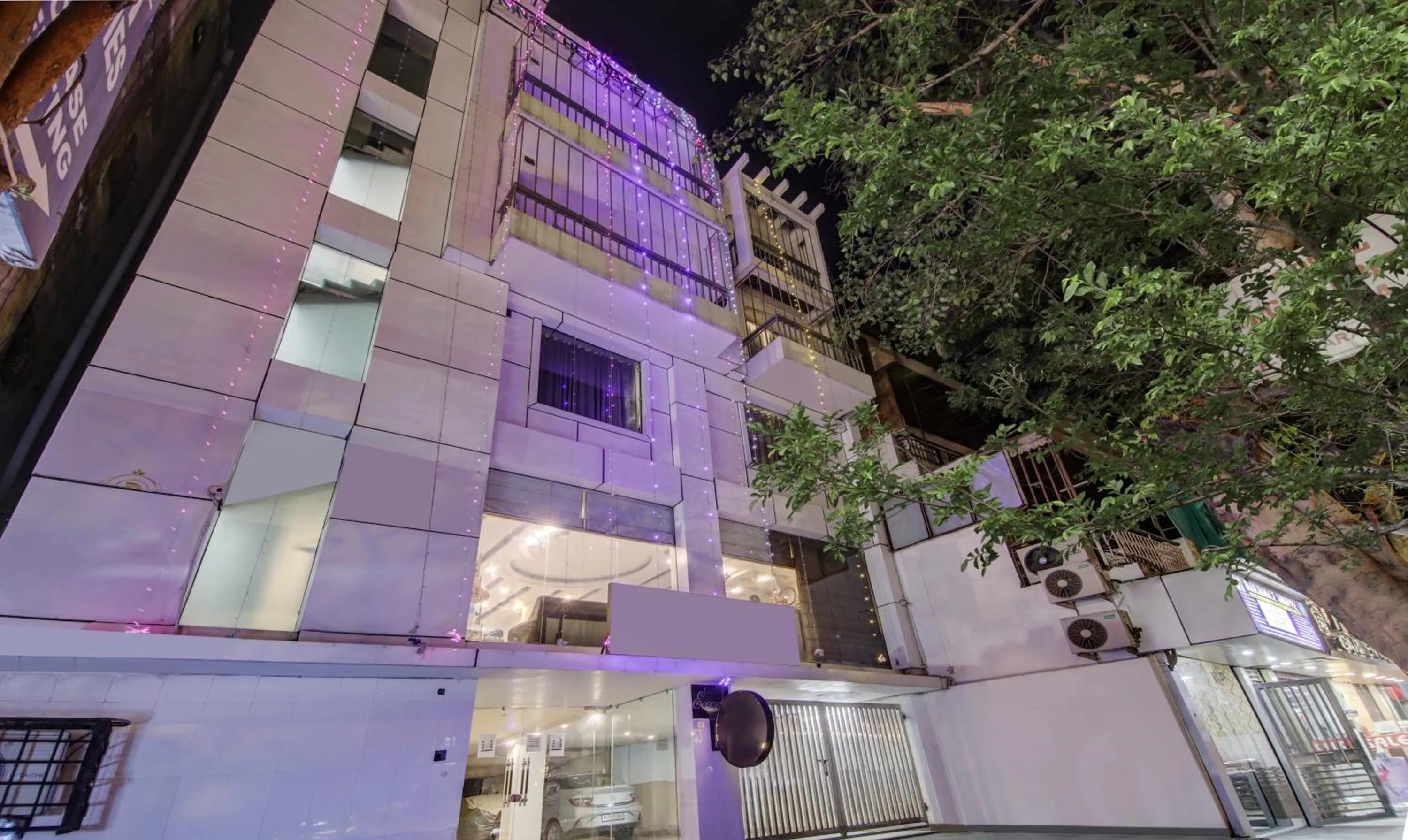 Property building in Treebo The Kings Plaza