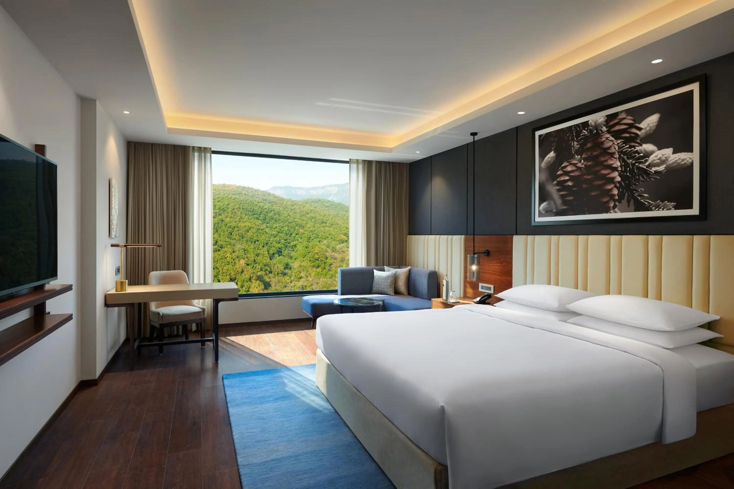 Bedroom, Bed in Hyatt Regency Dehradun Resort and Spa