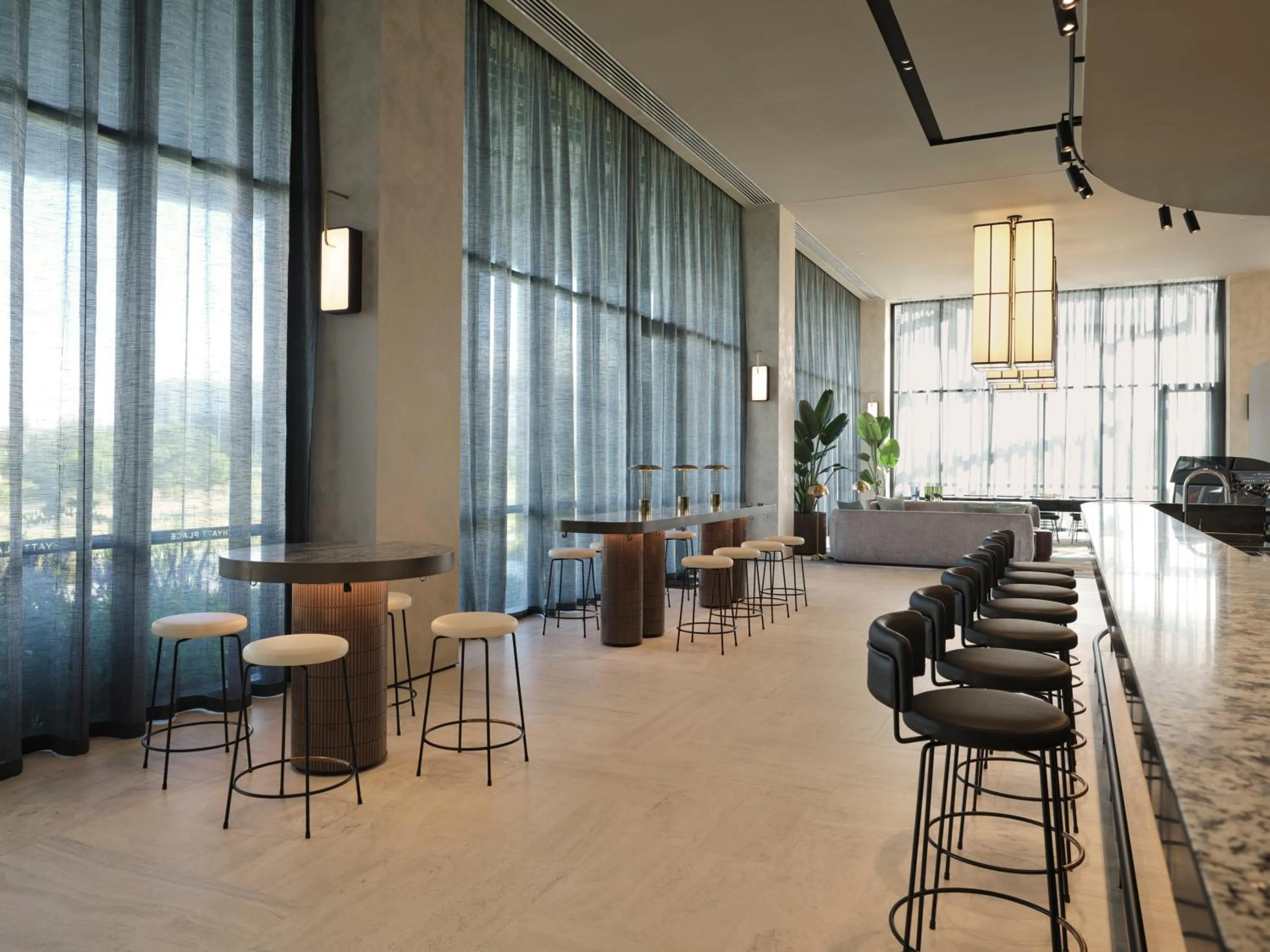 Restaurant/places to eat in Hyatt Place Melbourne Caribbean Park