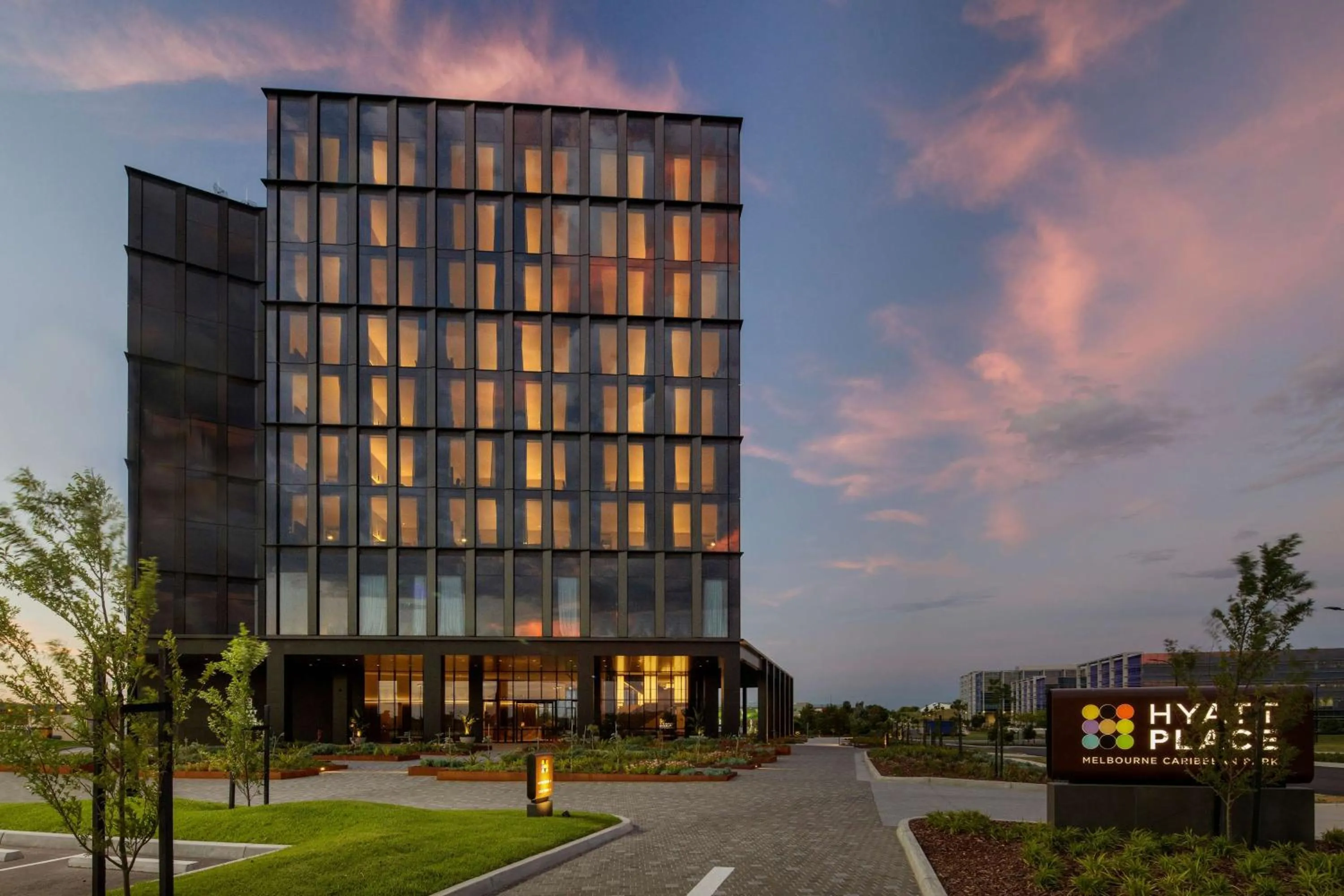 Property building in Hyatt Place Melbourne Caribbean Park