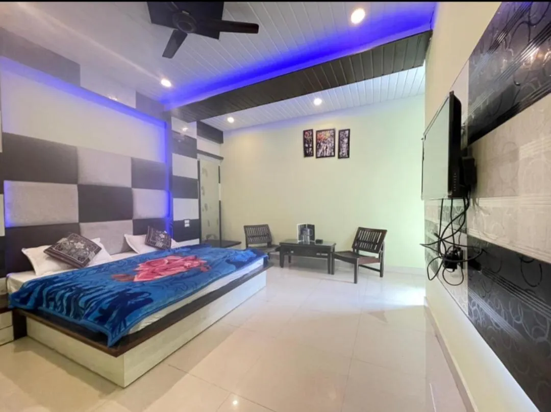 Bed in Oak wood Homestay Banikhet