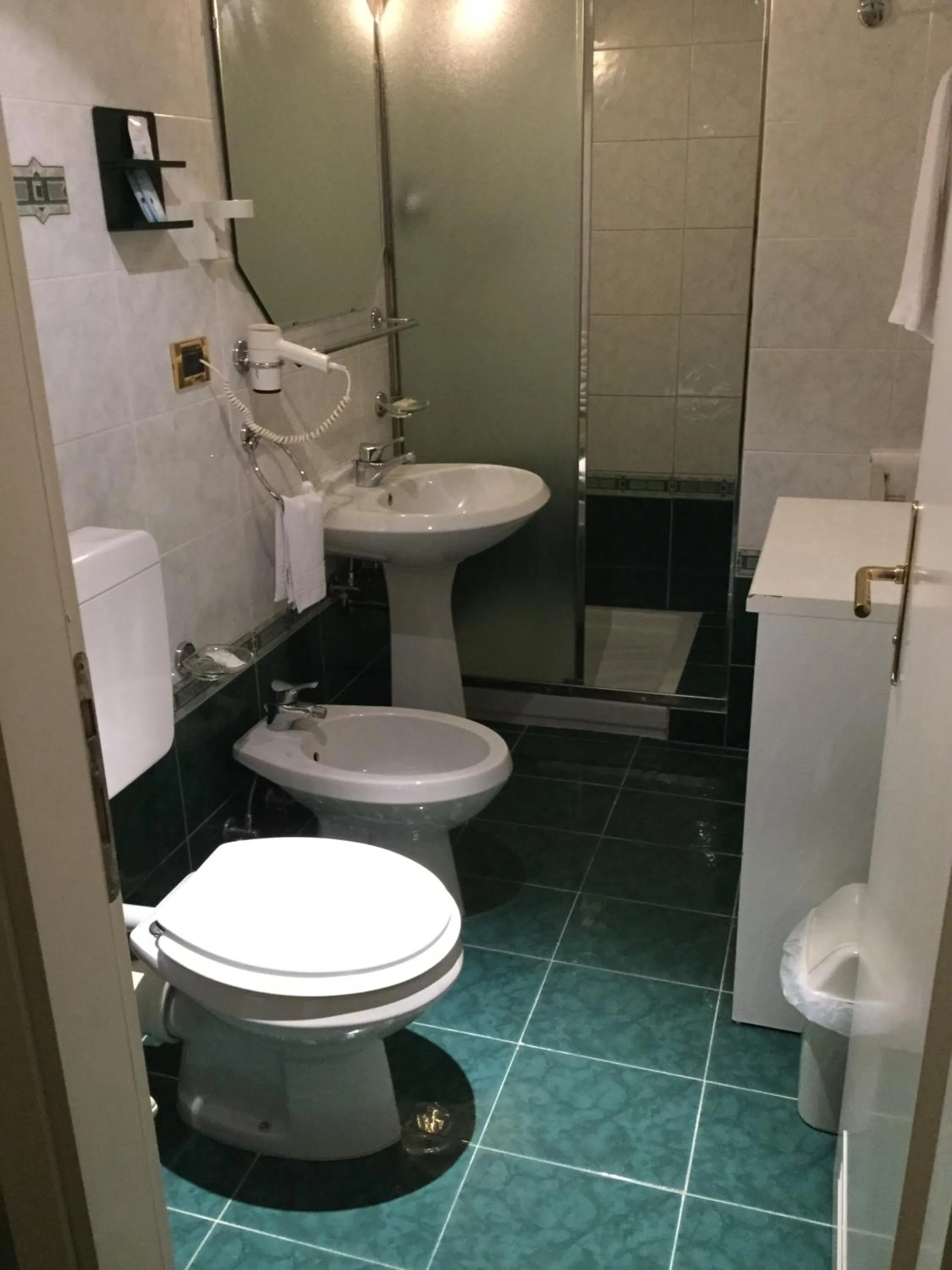 Bathroom in Hotel Bentivoglio Residenza D'Epoca