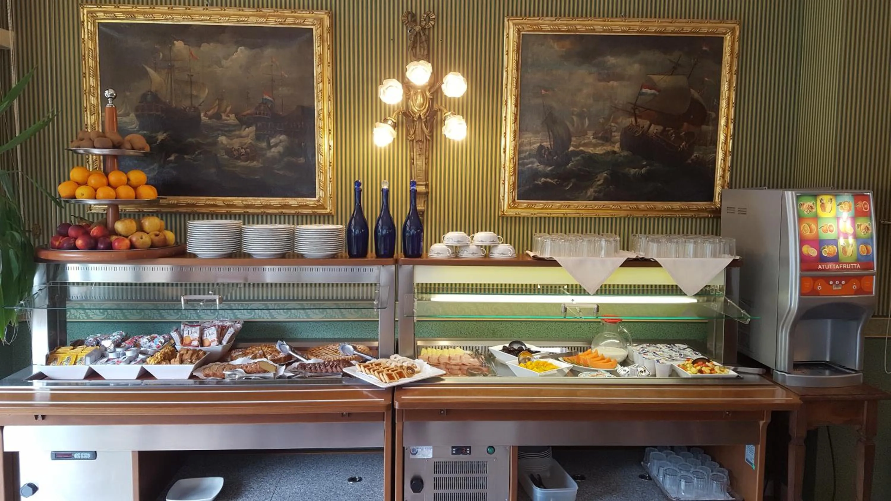 Restaurant/places to eat in Hotel Bentivoglio Residenza D'Epoca