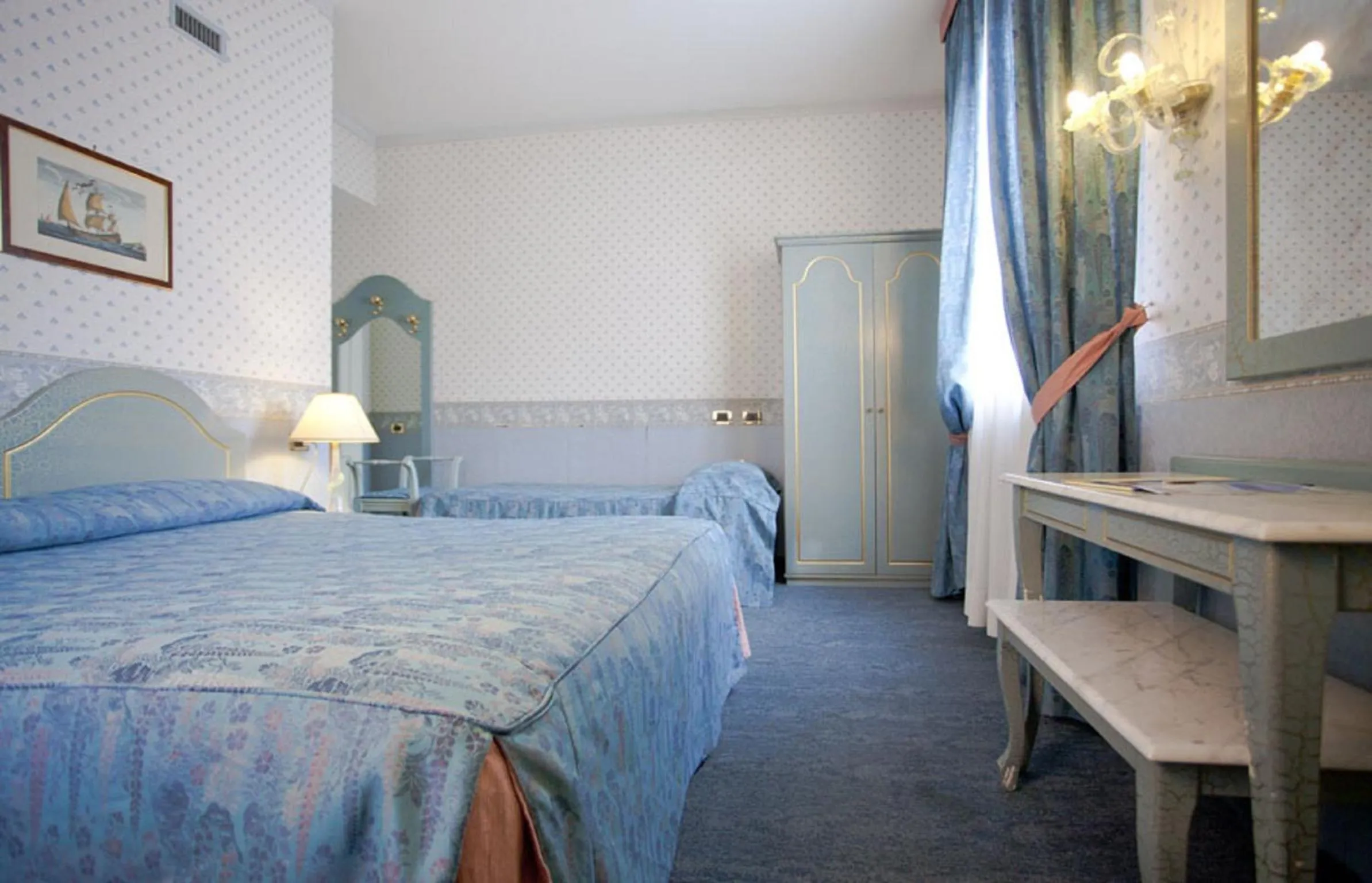 Bed in Hotel Bentivoglio Residenza D'Epoca