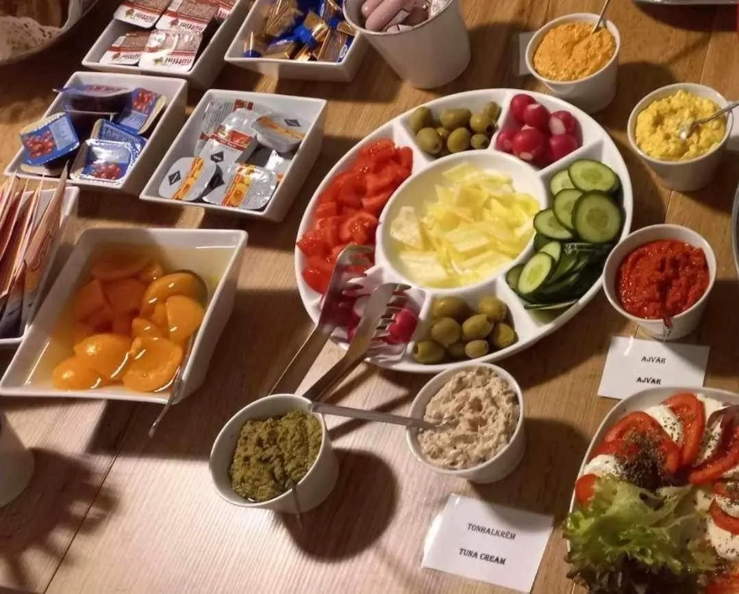 Breakfast in Váralja Home