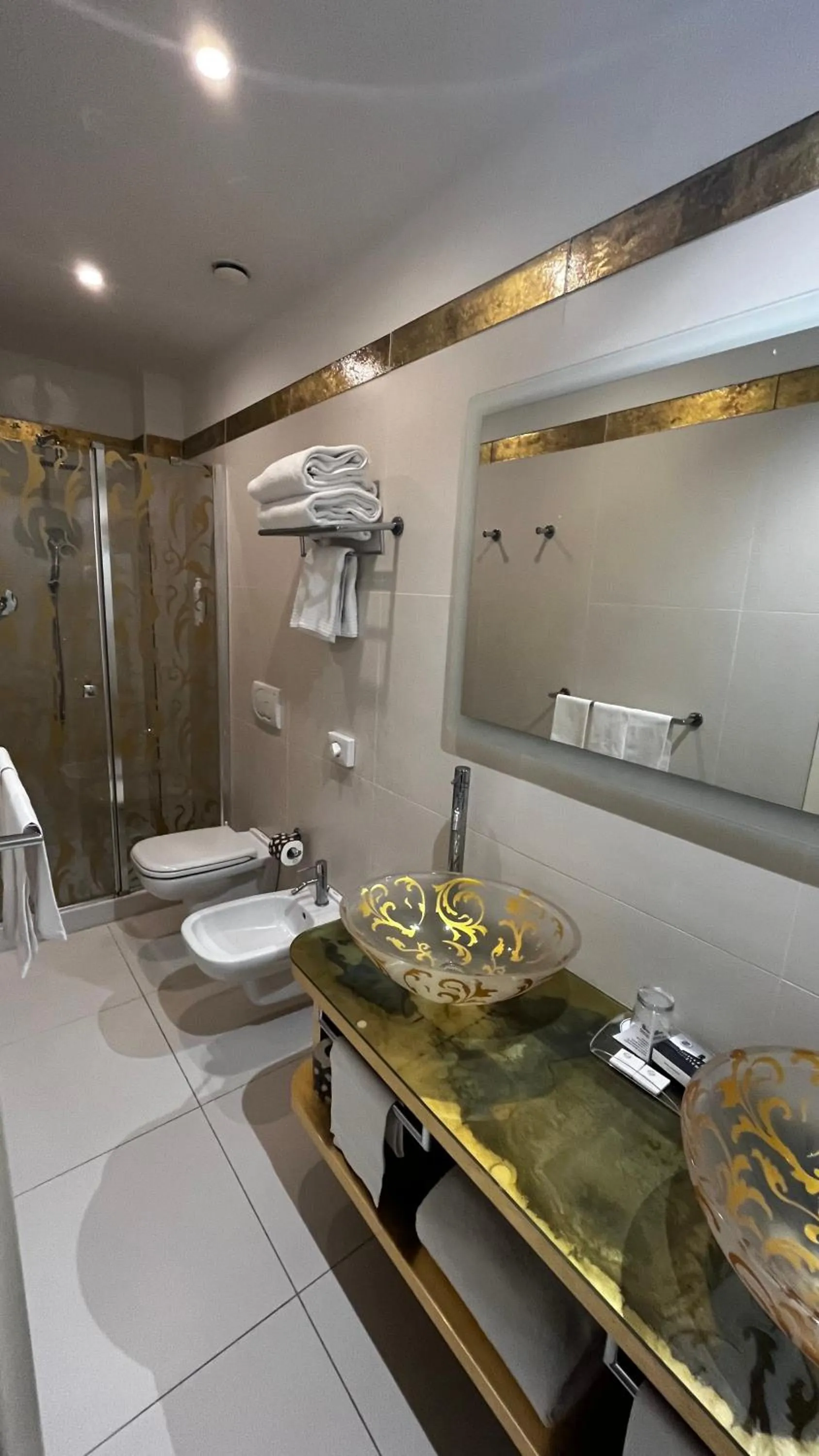 Shower in Zanhotel Tre Vecchi