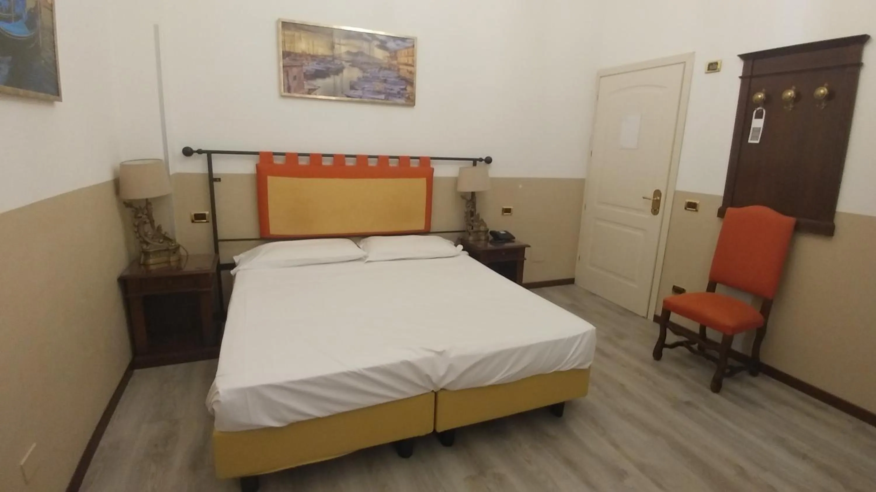 Bed in Il Canale Hotel