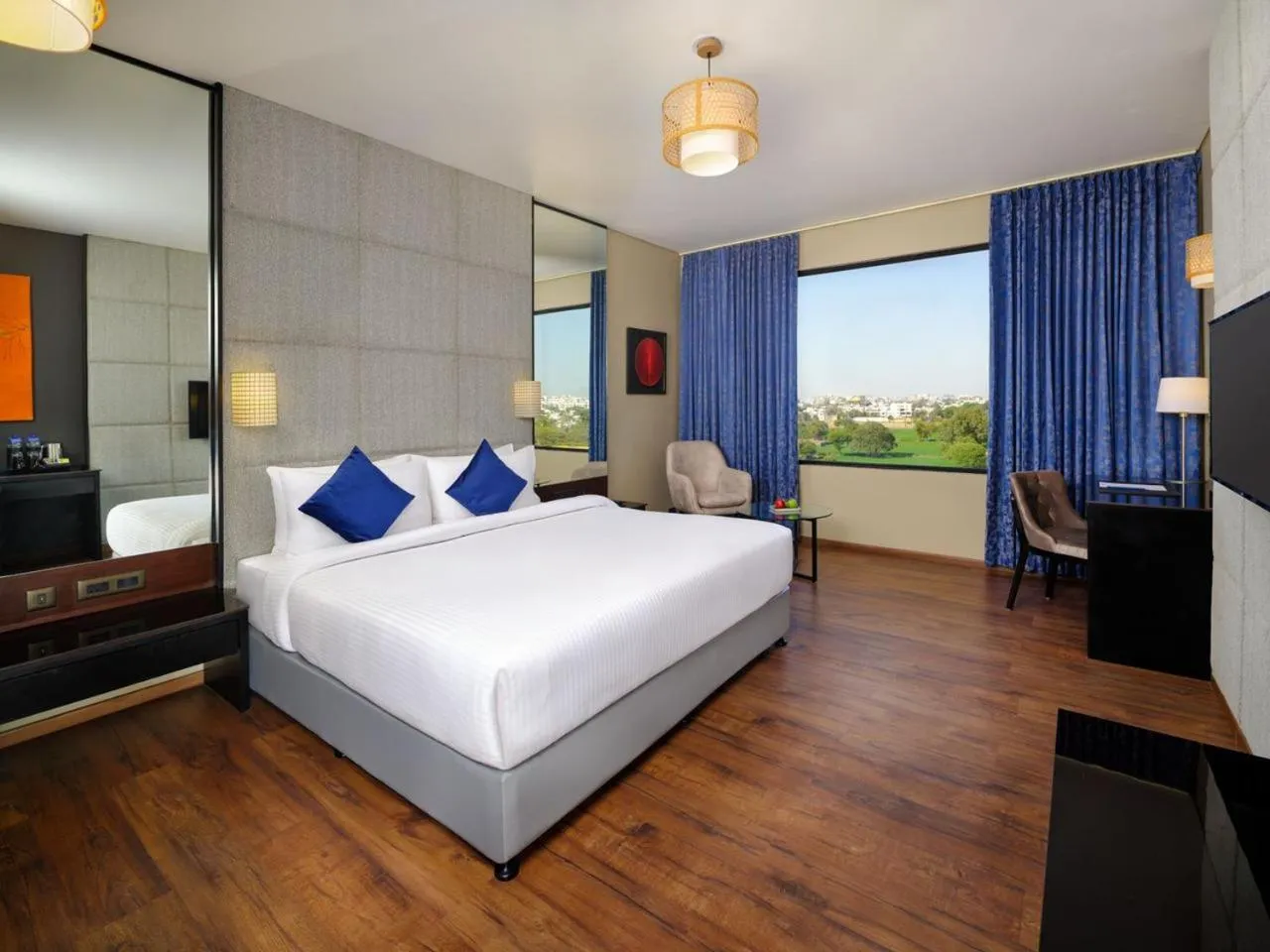 Bedroom, Bed in Essentia Luxury Hotel Indore