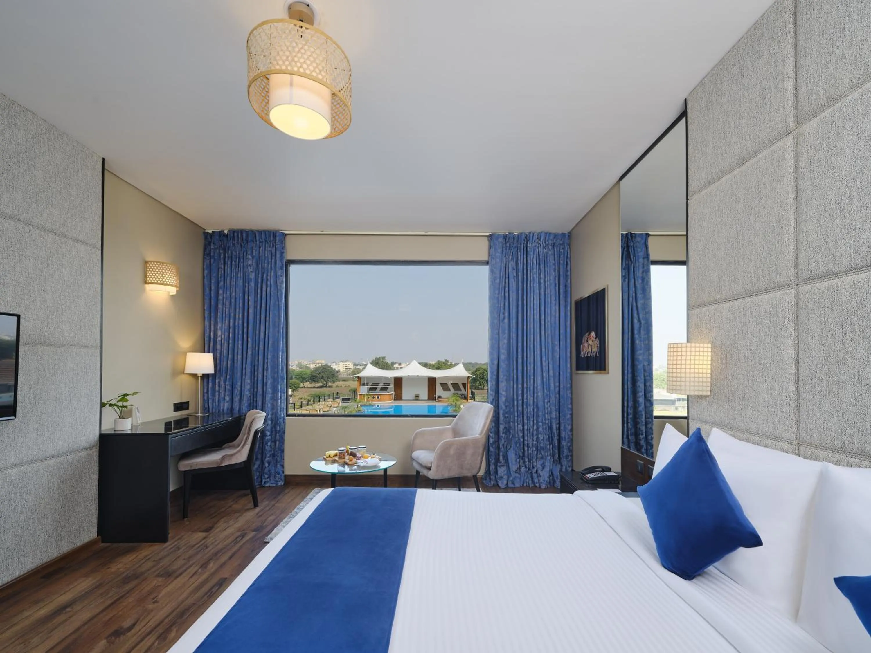 View (from property/room), Bed in Essentia Luxury Hotel Indore