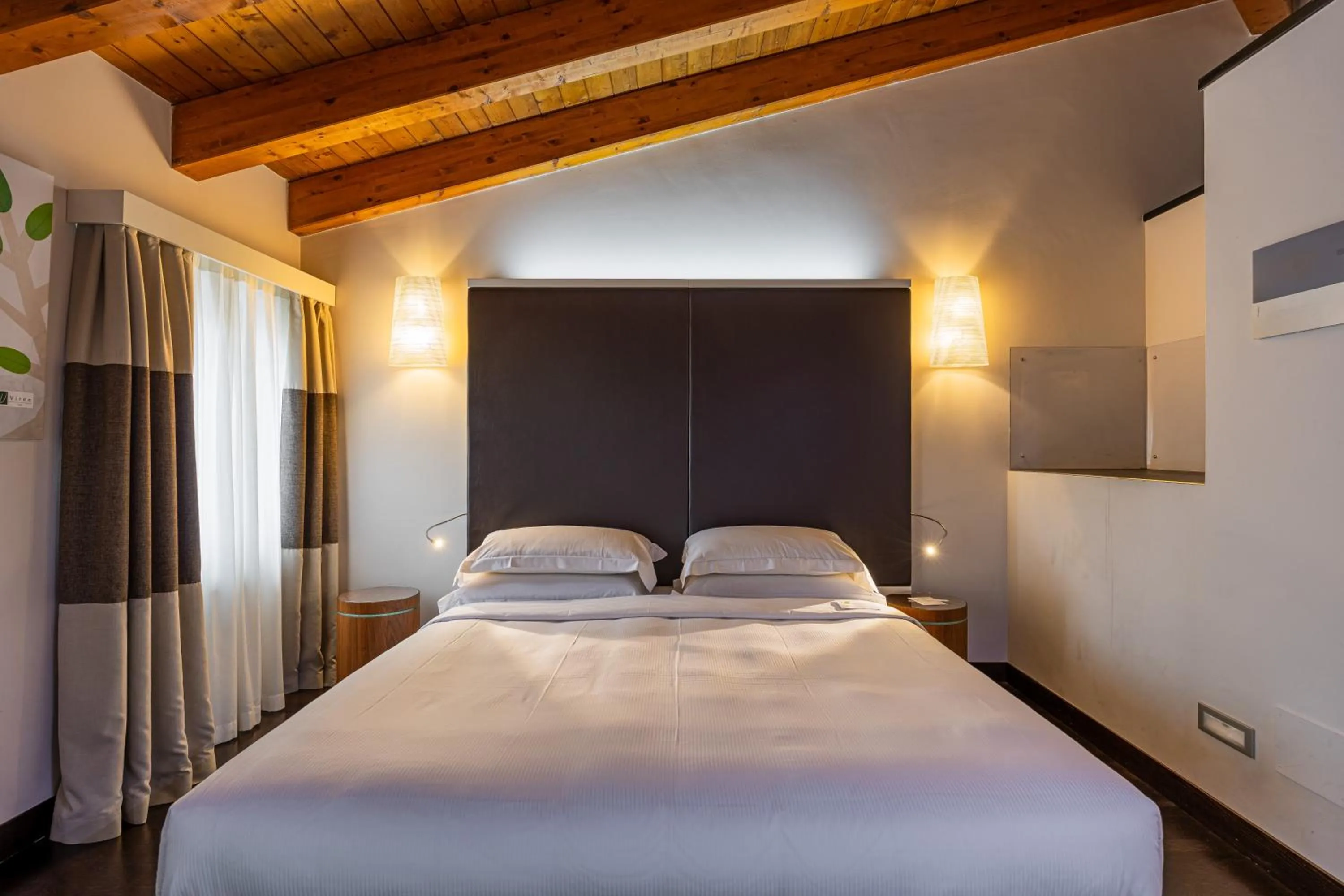 Bed in Best Western Plus Hotel De Capuleti