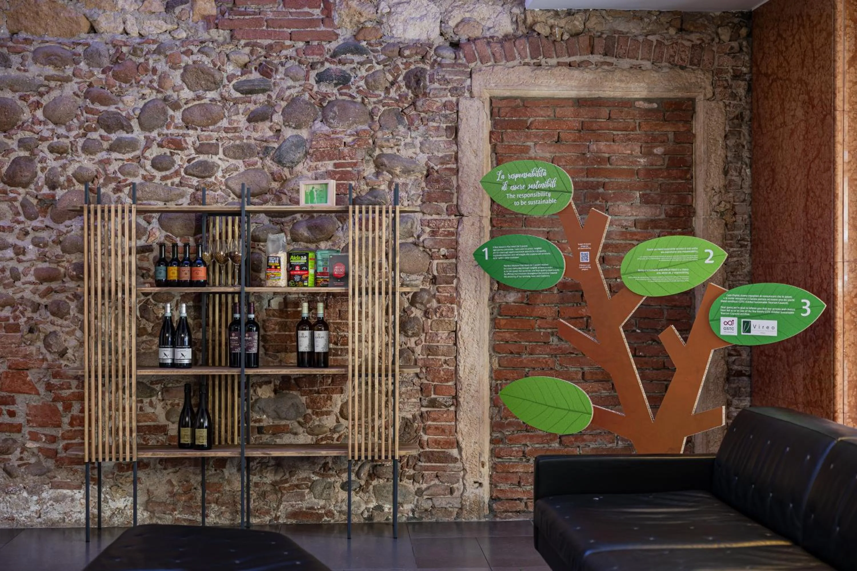 Decorative detail in Best Western Plus Hotel De Capuleti