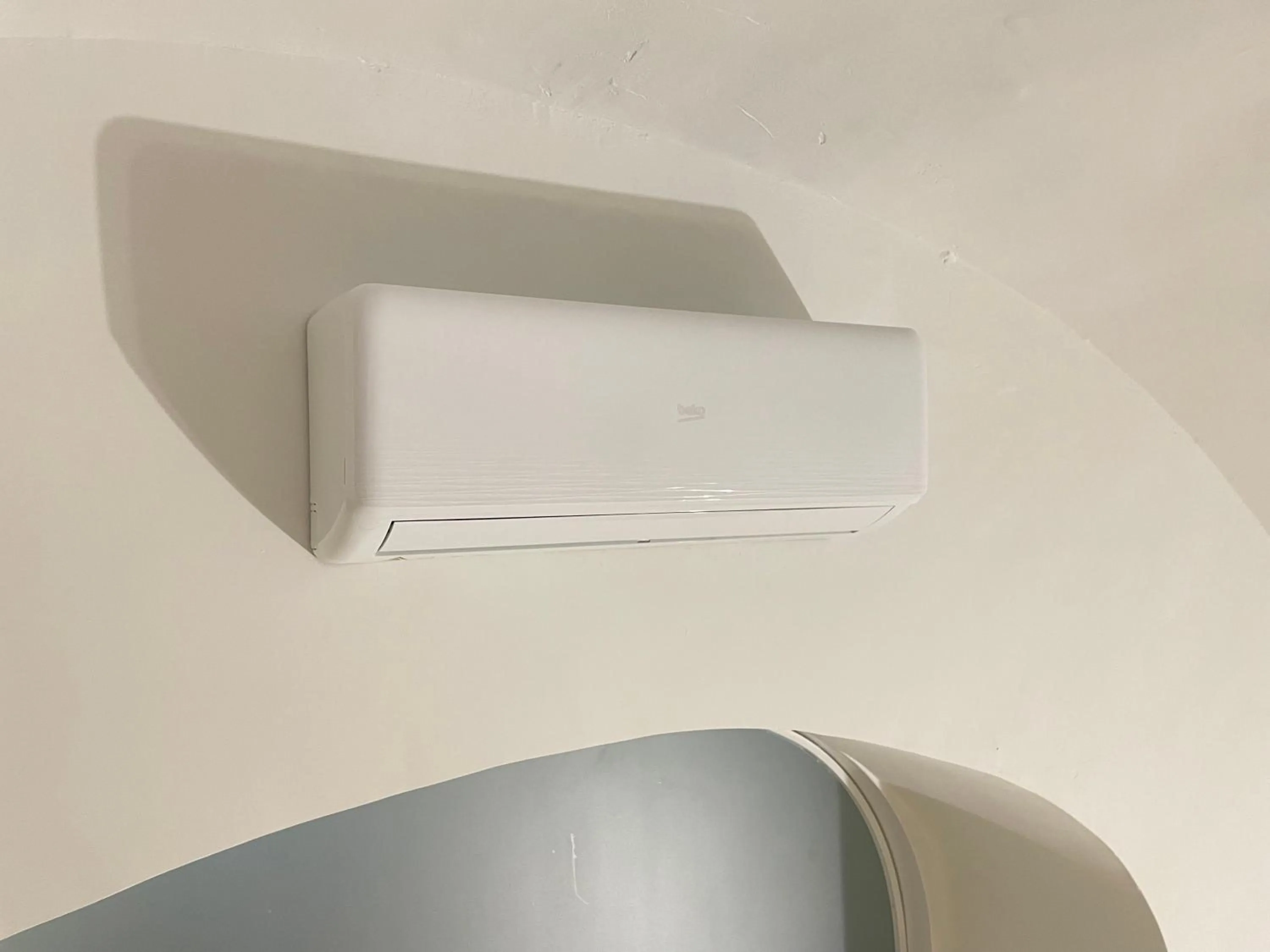 air conditioner in Loft Munira