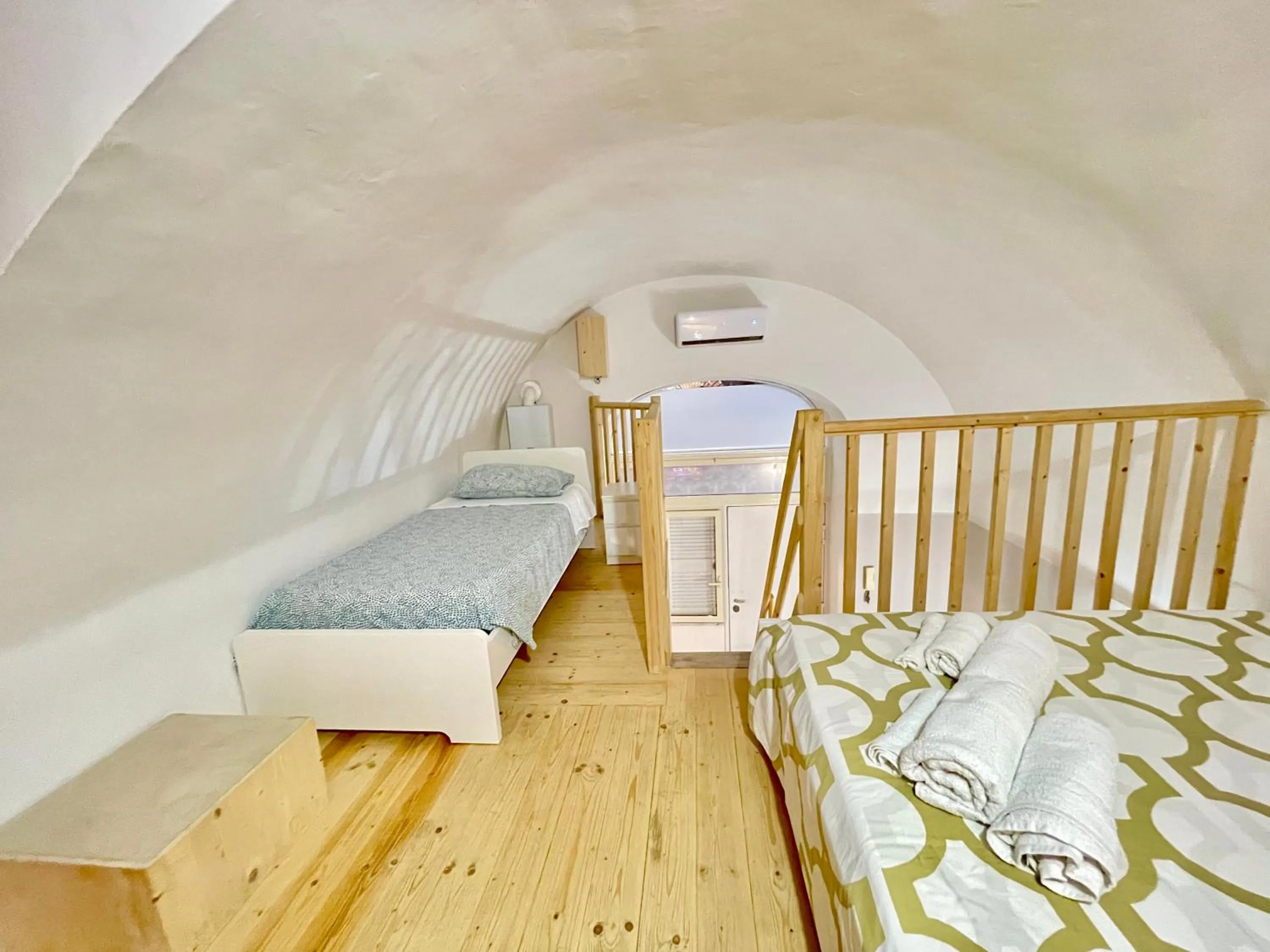 Bedroom, Bed in Loft Munira