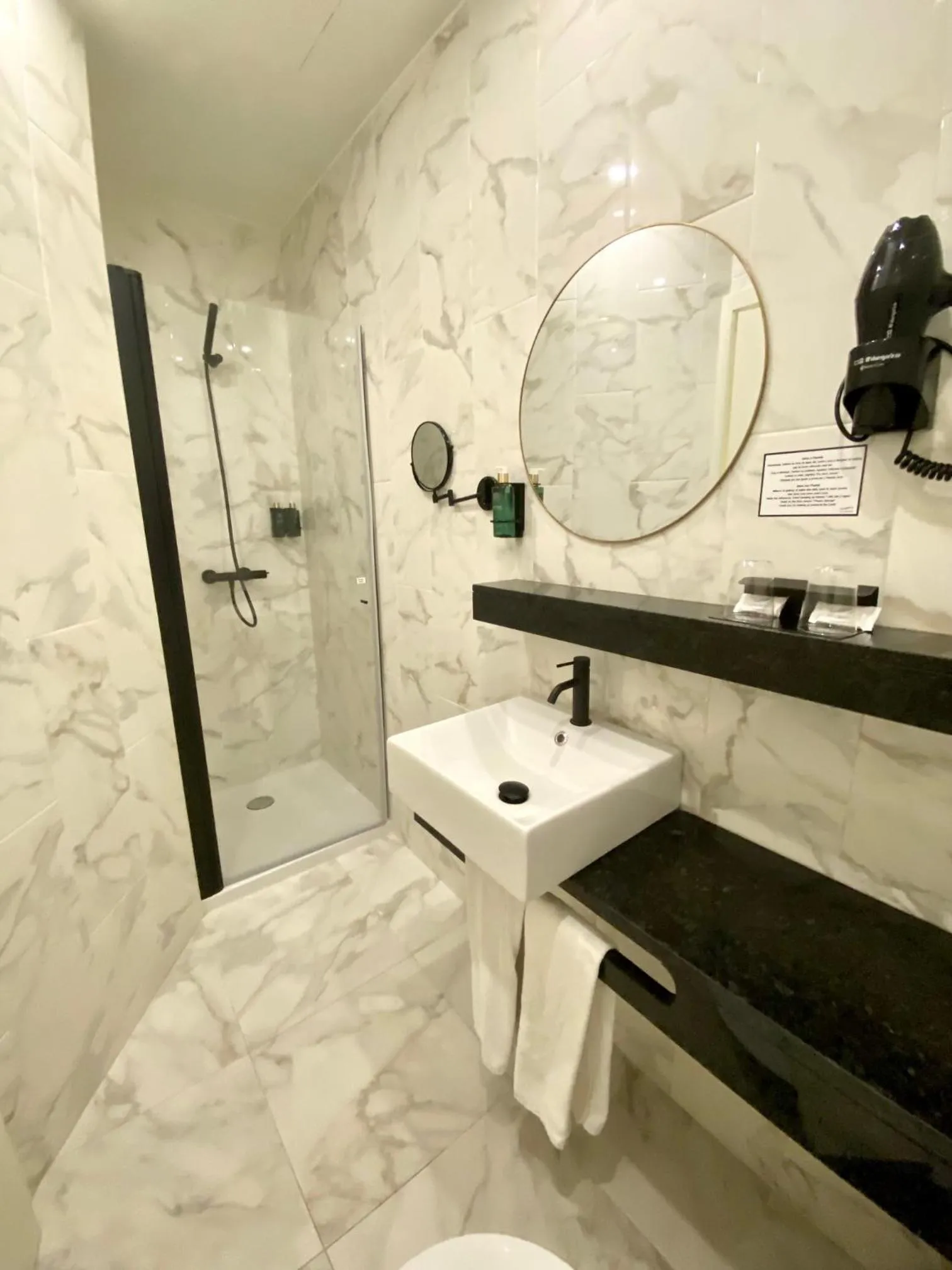 Bathroom in Lisbon City Hollywood Hotel by City Hotels
