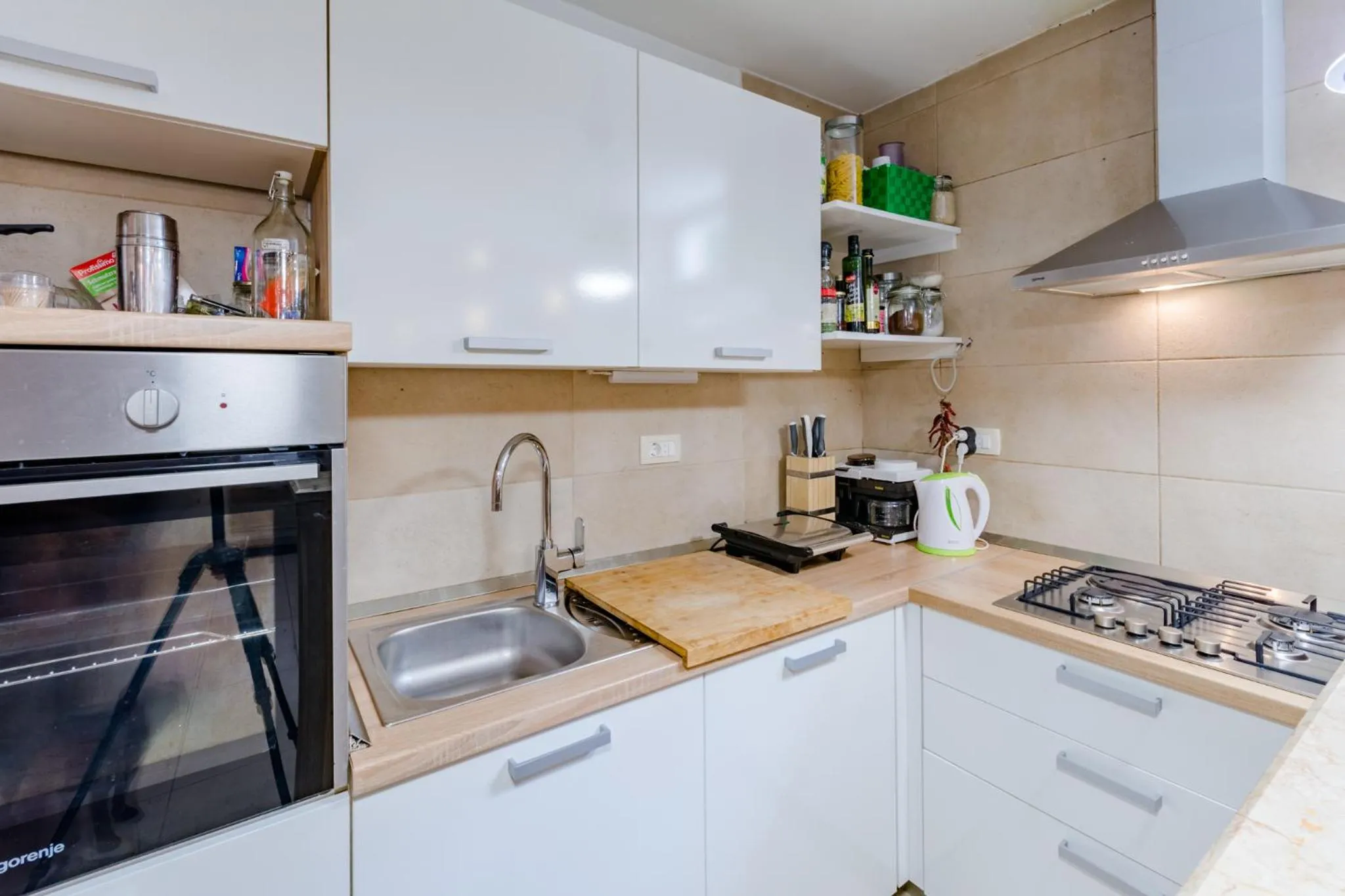 Kitchen or kitchenette in Luxury Villa Roza