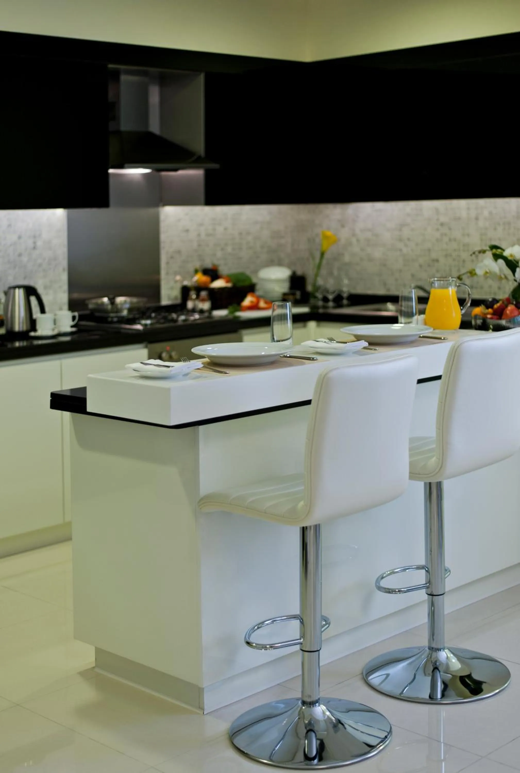 Kitchen or kitchenette in DAMAC Maison Mall Street