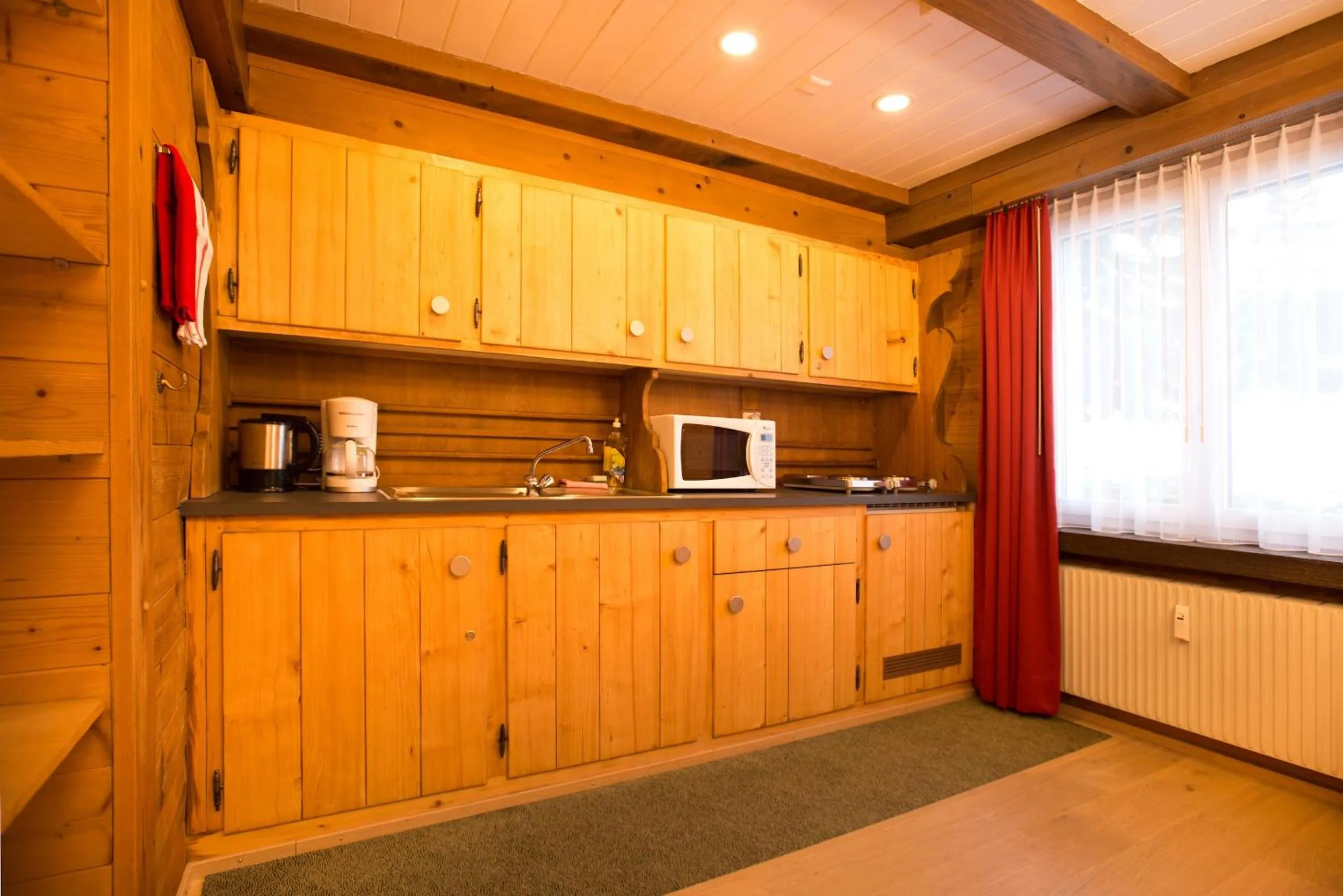 MOM - Alpine Boutique Apartments, Romantica, near Grindelwald Terminal