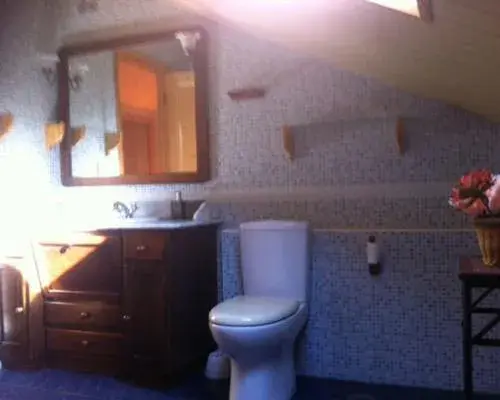 Double or Twin Room - single occupancy in As Chivas Double or Twin Room - single occupancy in As Chivas