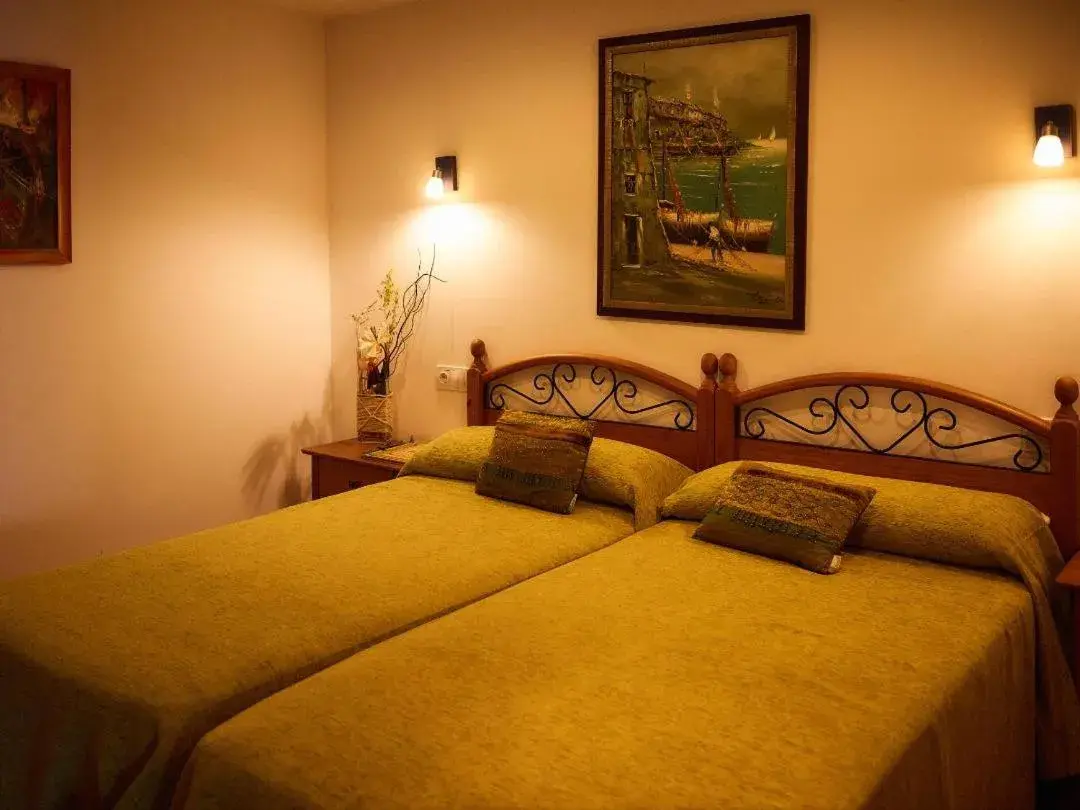 Twin Room - single occupancy in As Chivas Twin Room - single occupancy in As Chivas