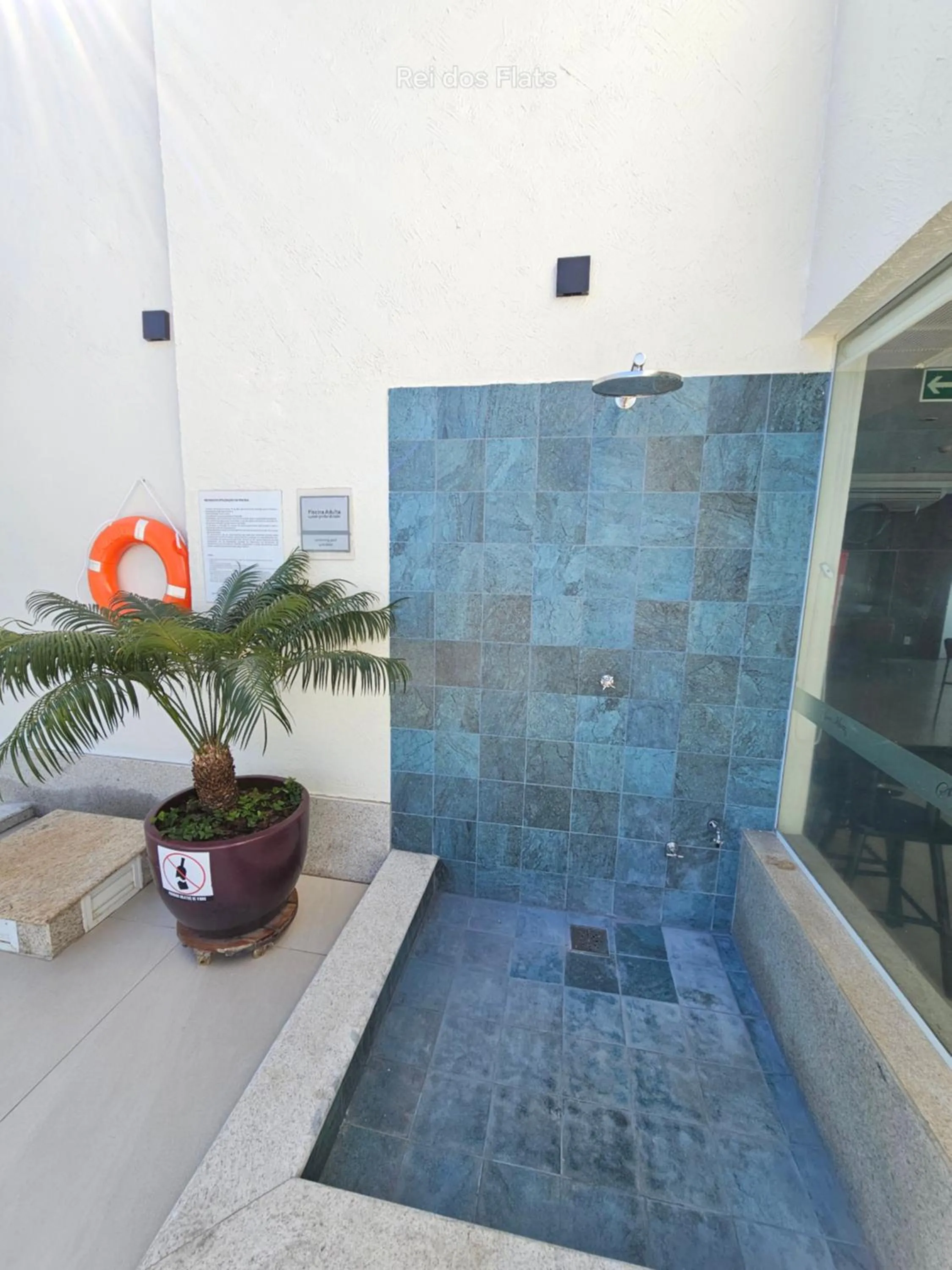 Swimming pool in Flat Saint Moritz Express By Rei dos Flats