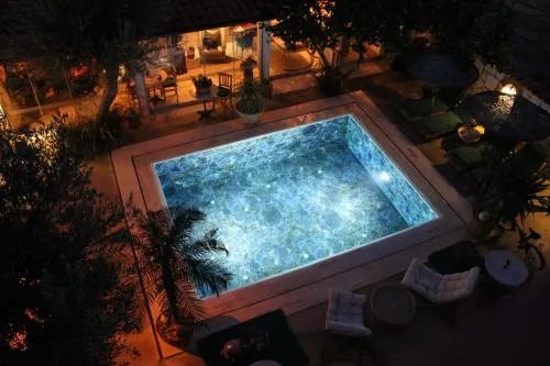 BADEMİÇİ OTEL