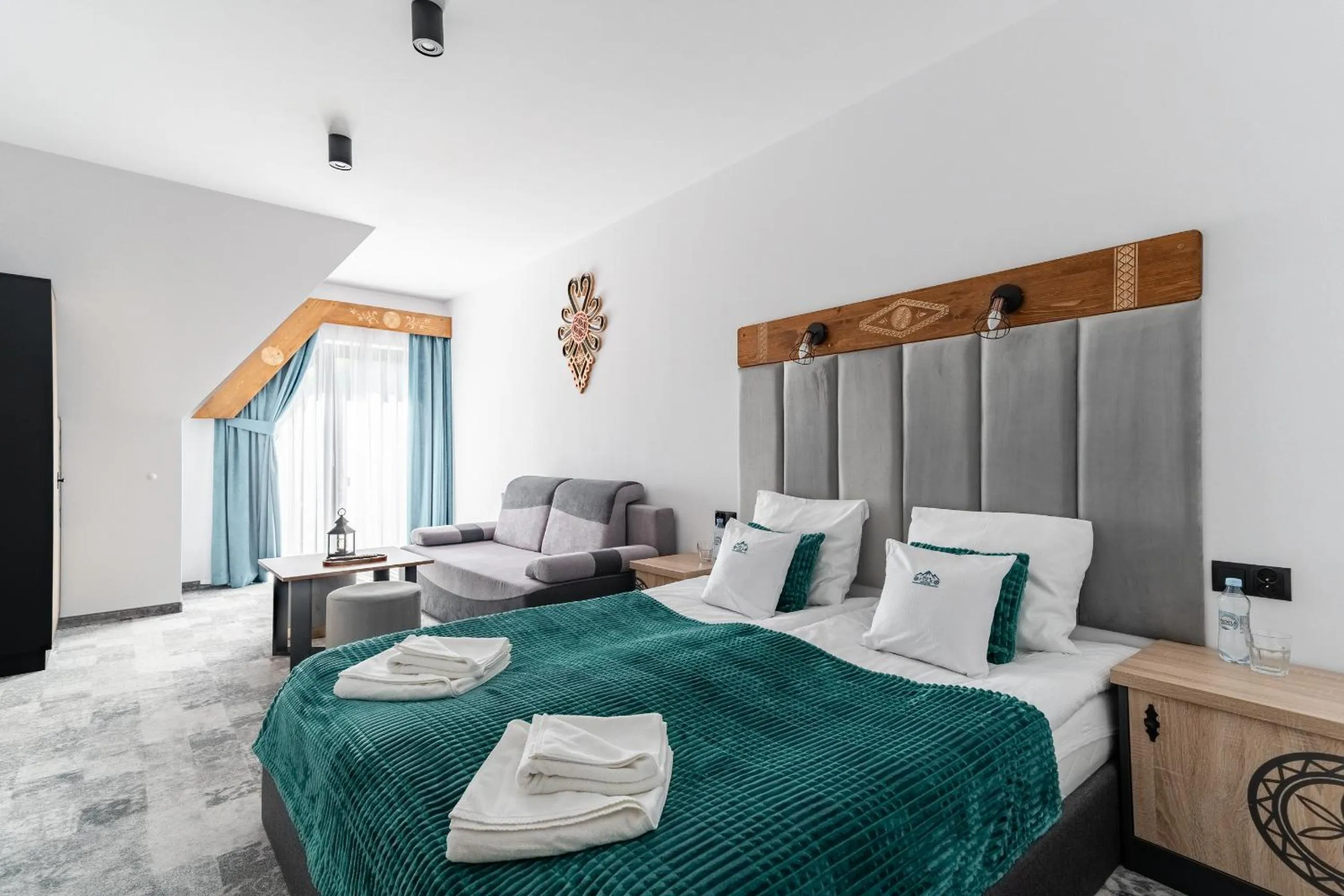 Bed in Willa Folk Prestige