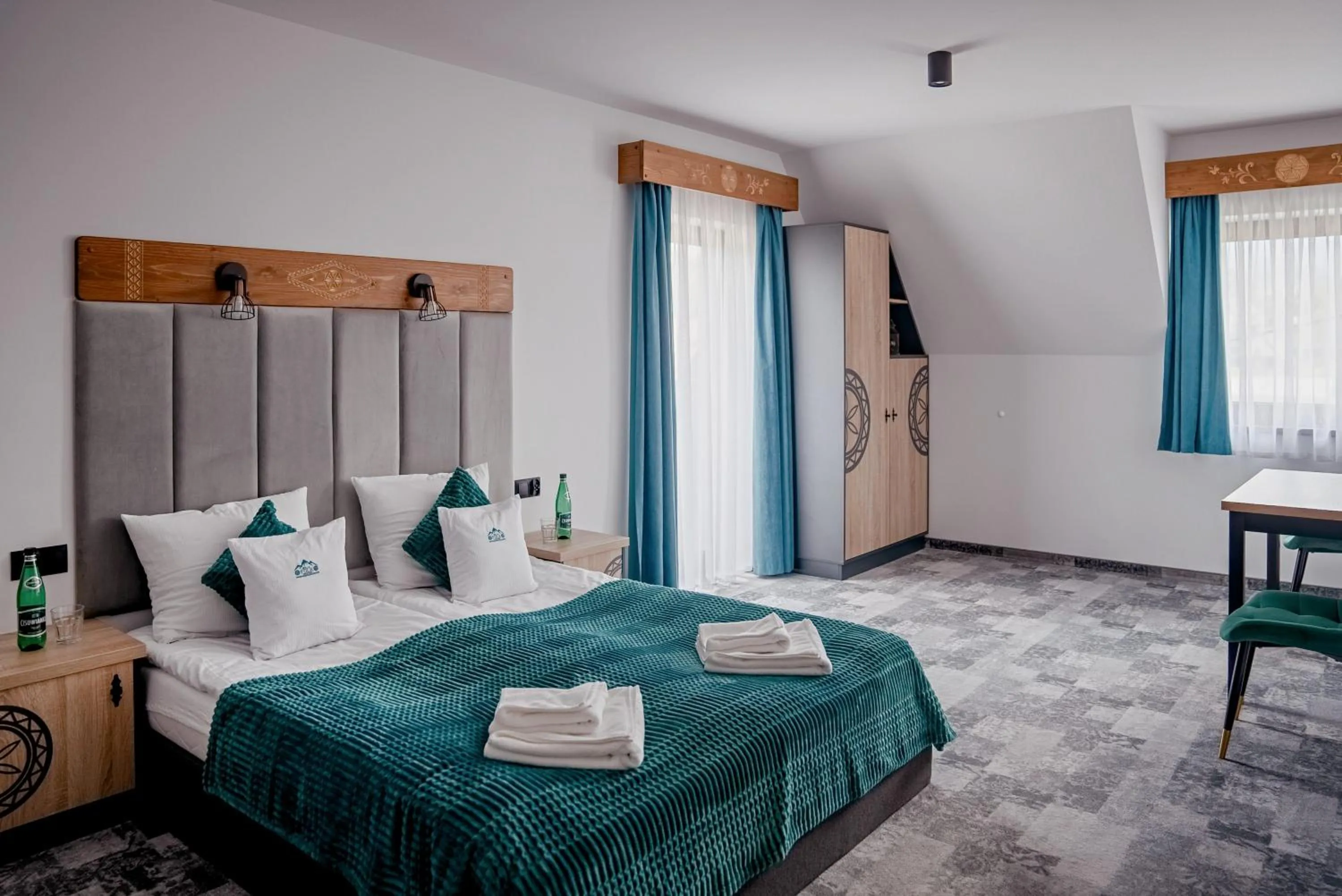 Bed in Willa Folk Prestige