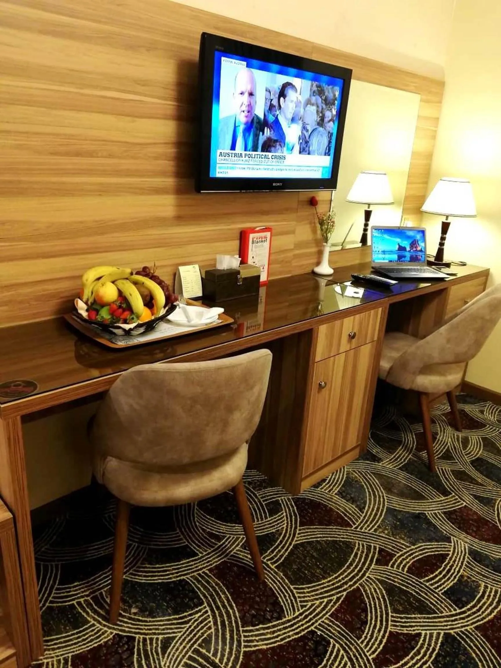 TV and multimedia in Roshan Al Azhar Hotel