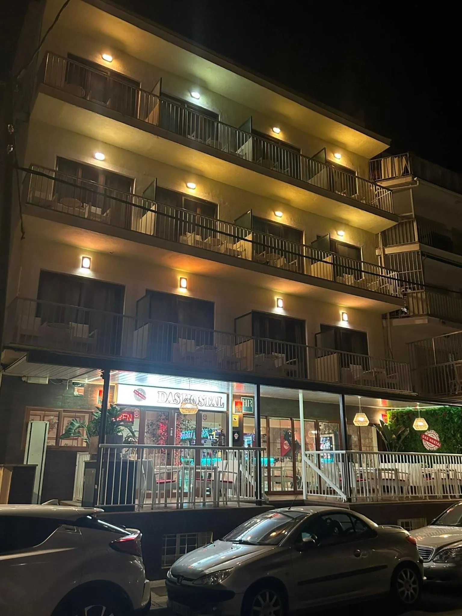 Property building in Das Hostal