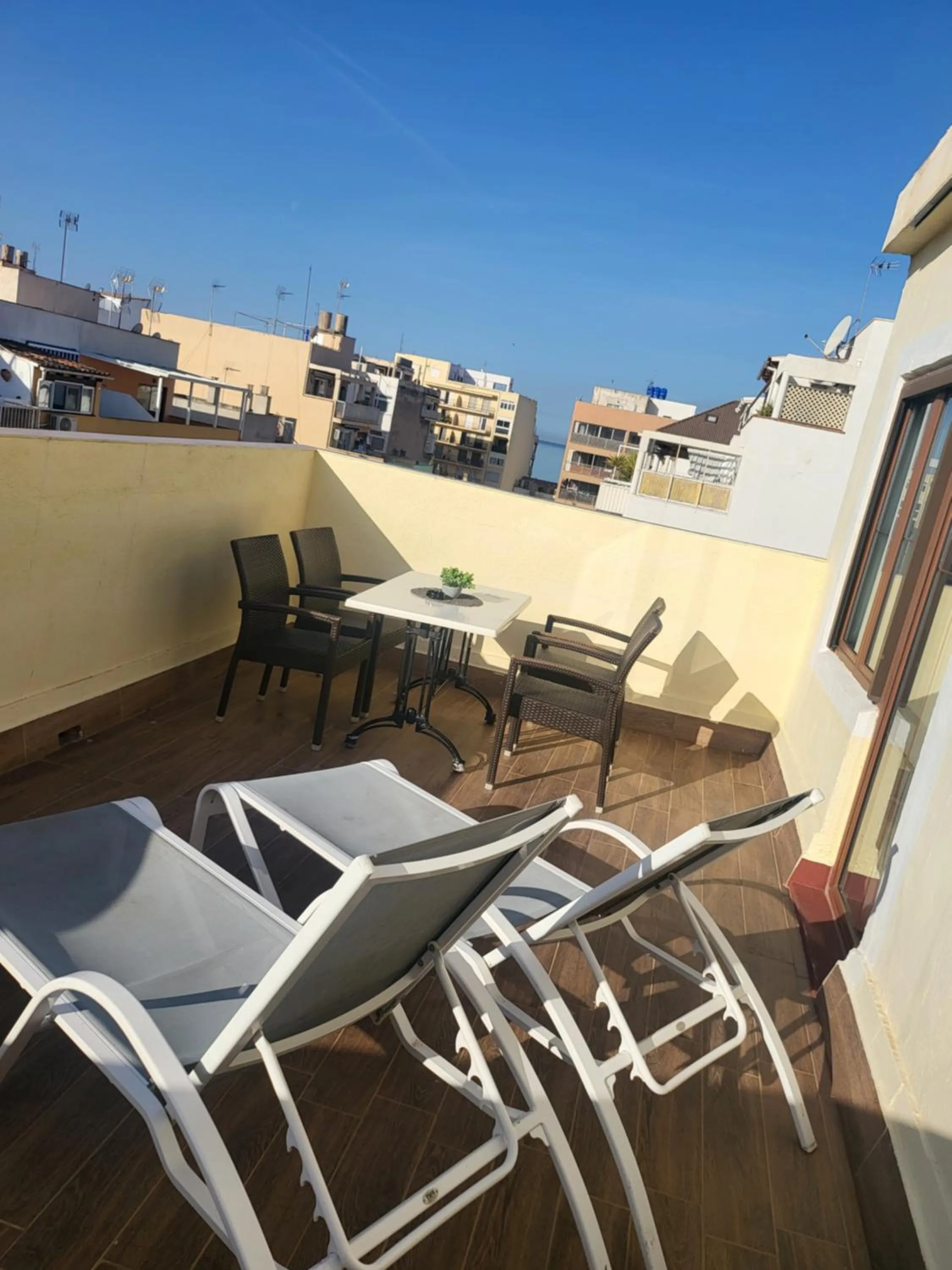 Balcony/Terrace in Das Hostal