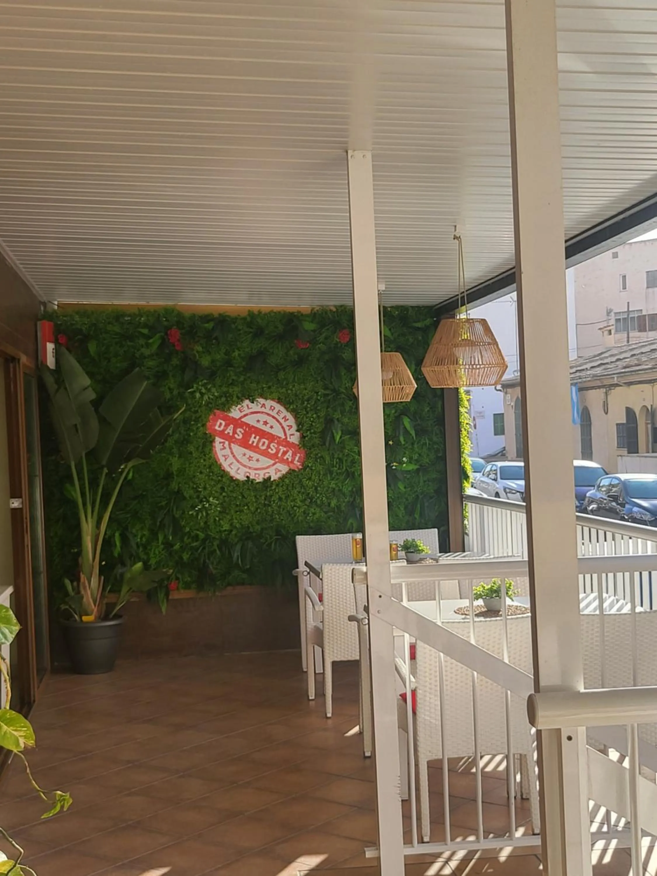 Entertainment in Das Hostal