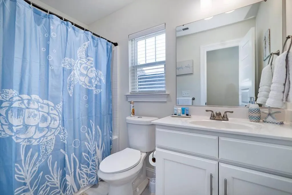 Luxurious Alberta Beach House w/ Historical Detail