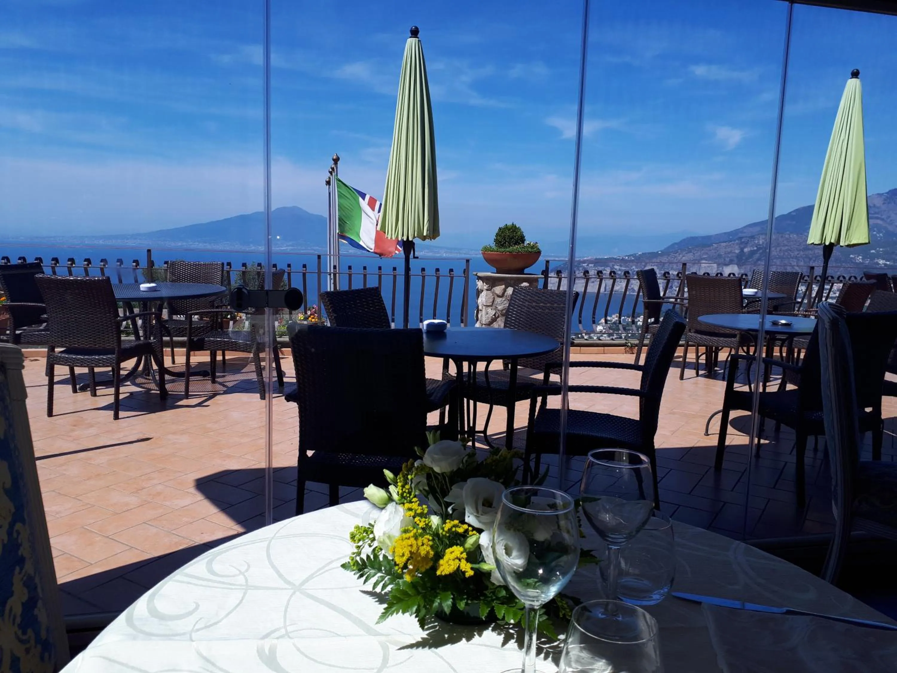 Patio in Hotel La Vue d'Or