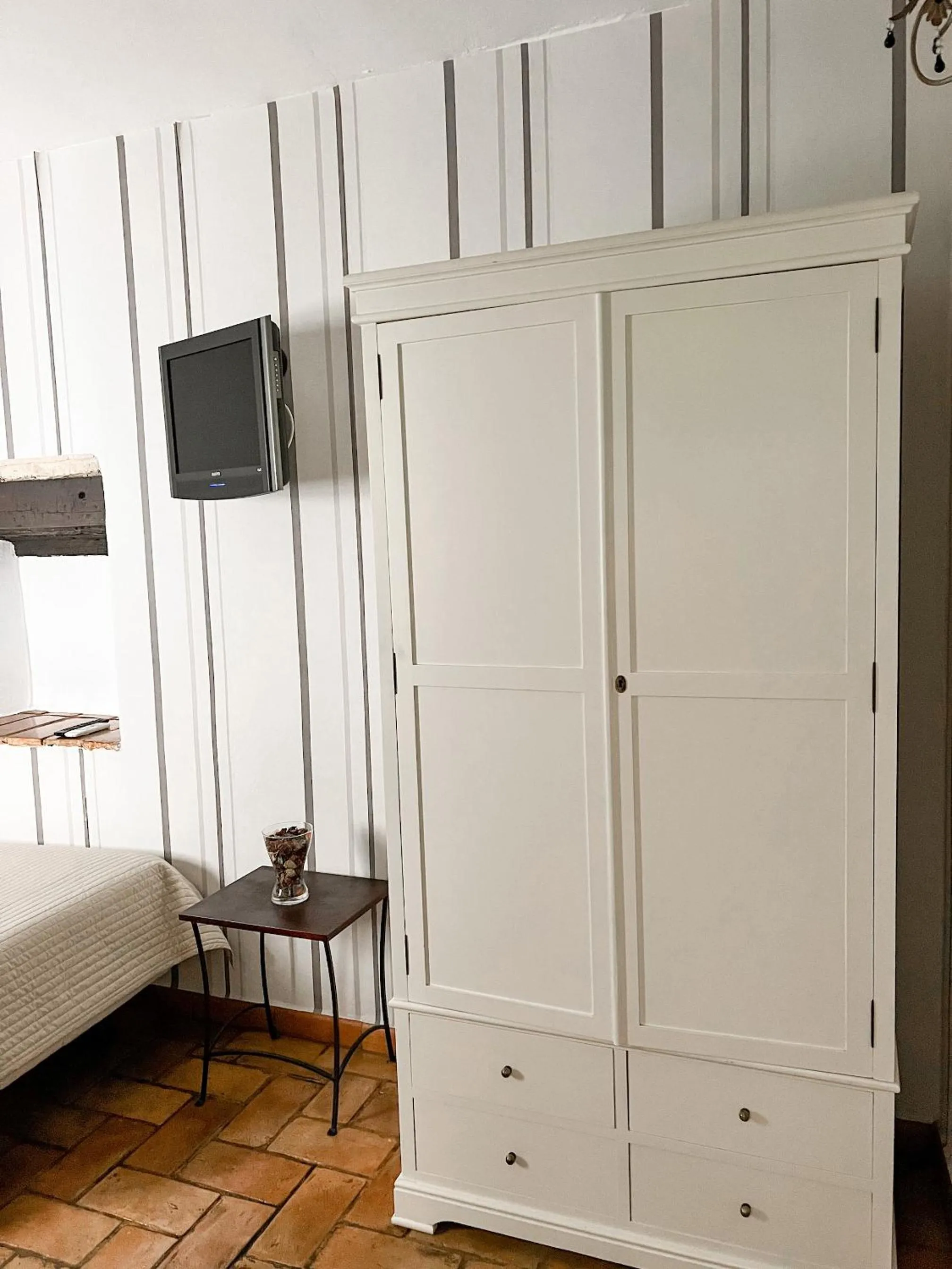 Bedroom, Bed in Hostal Servilia