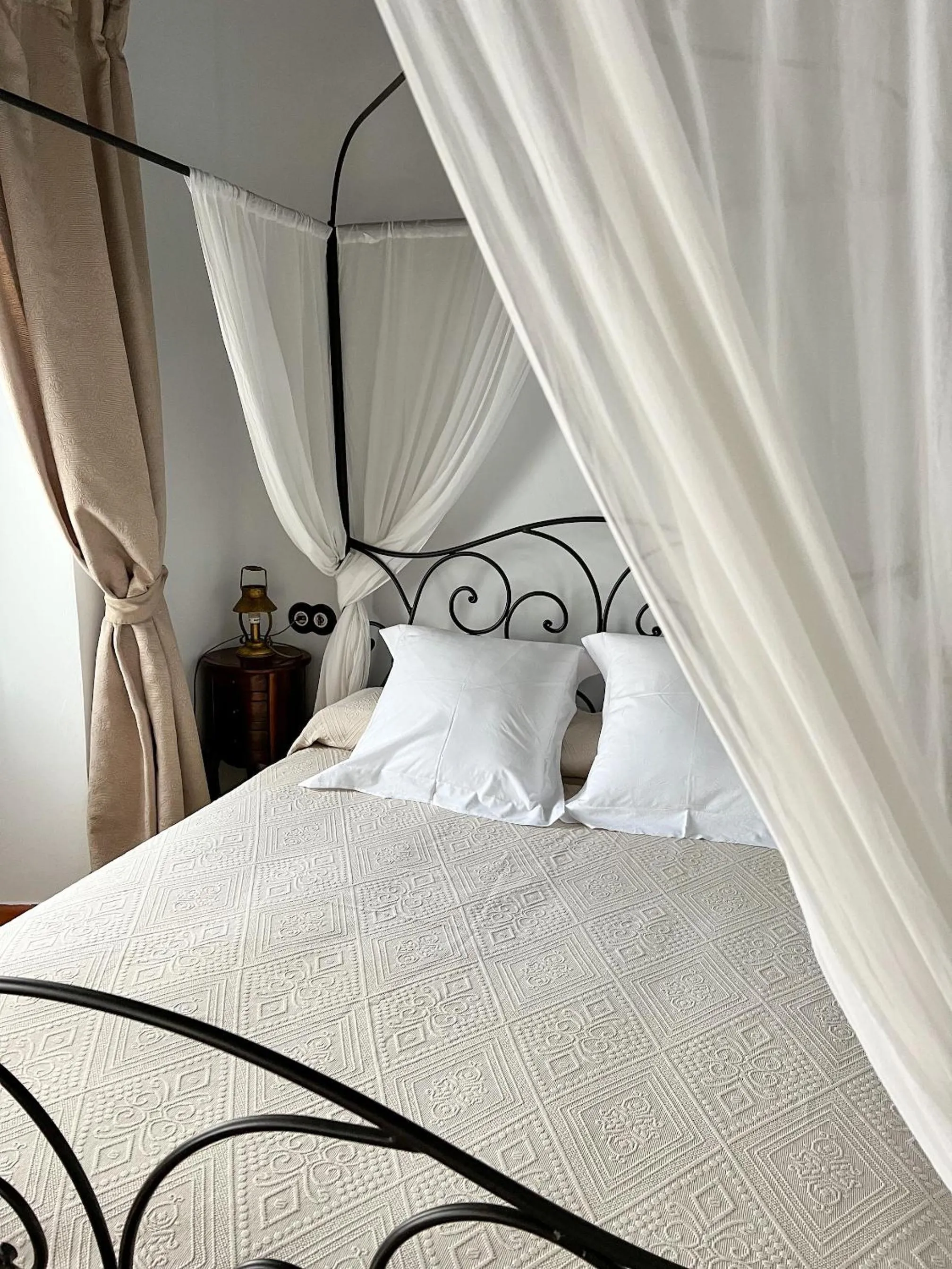 Bed in Hostal Servilia