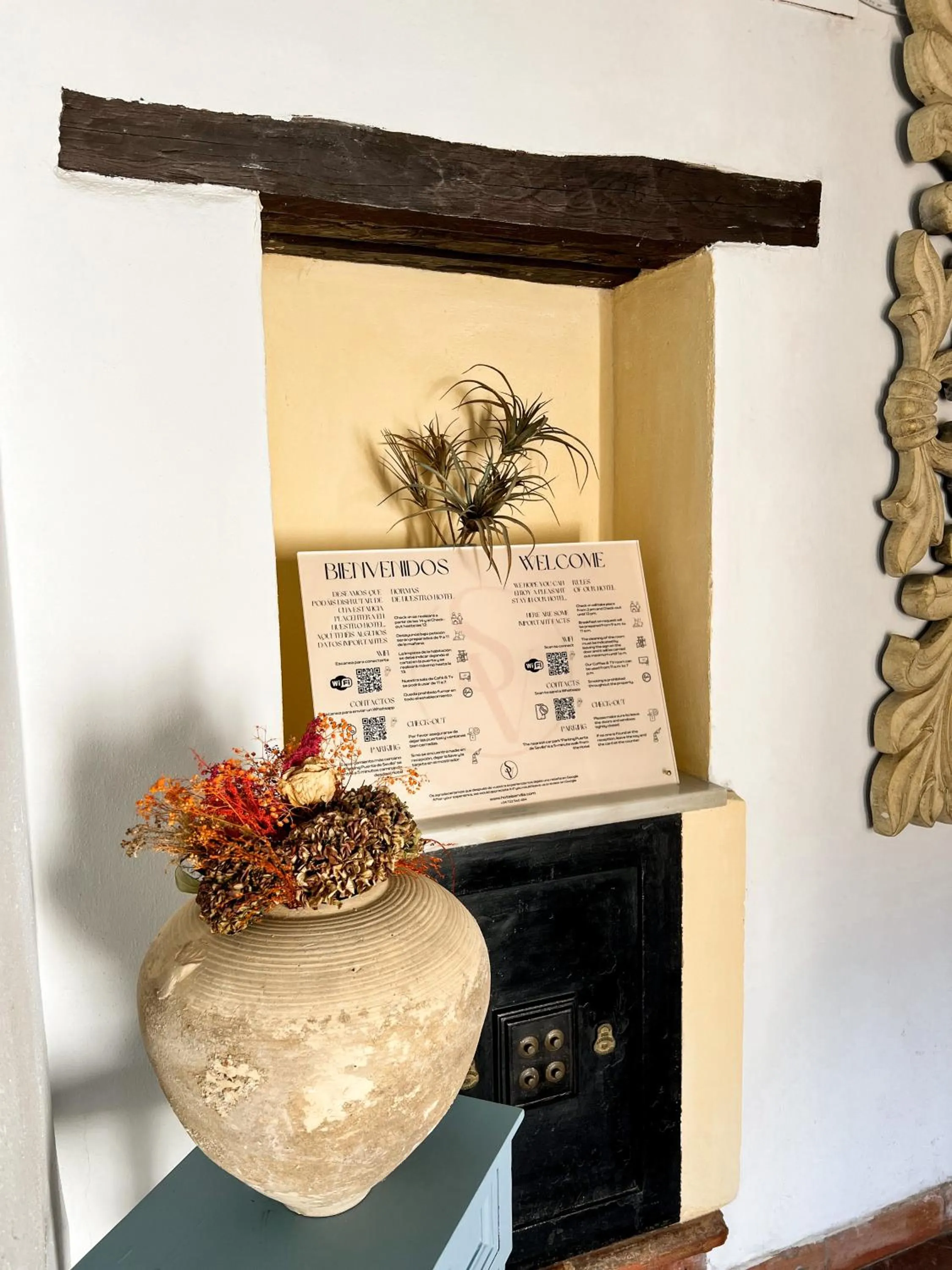 Lobby or reception in Hostal Servilia