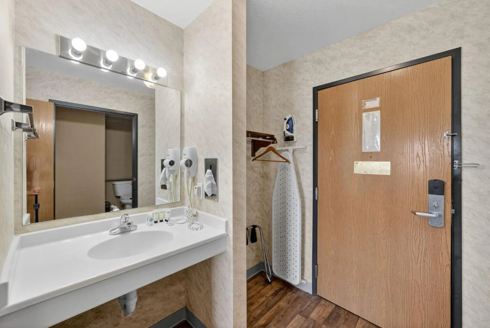 Colfax Inn By Marifah